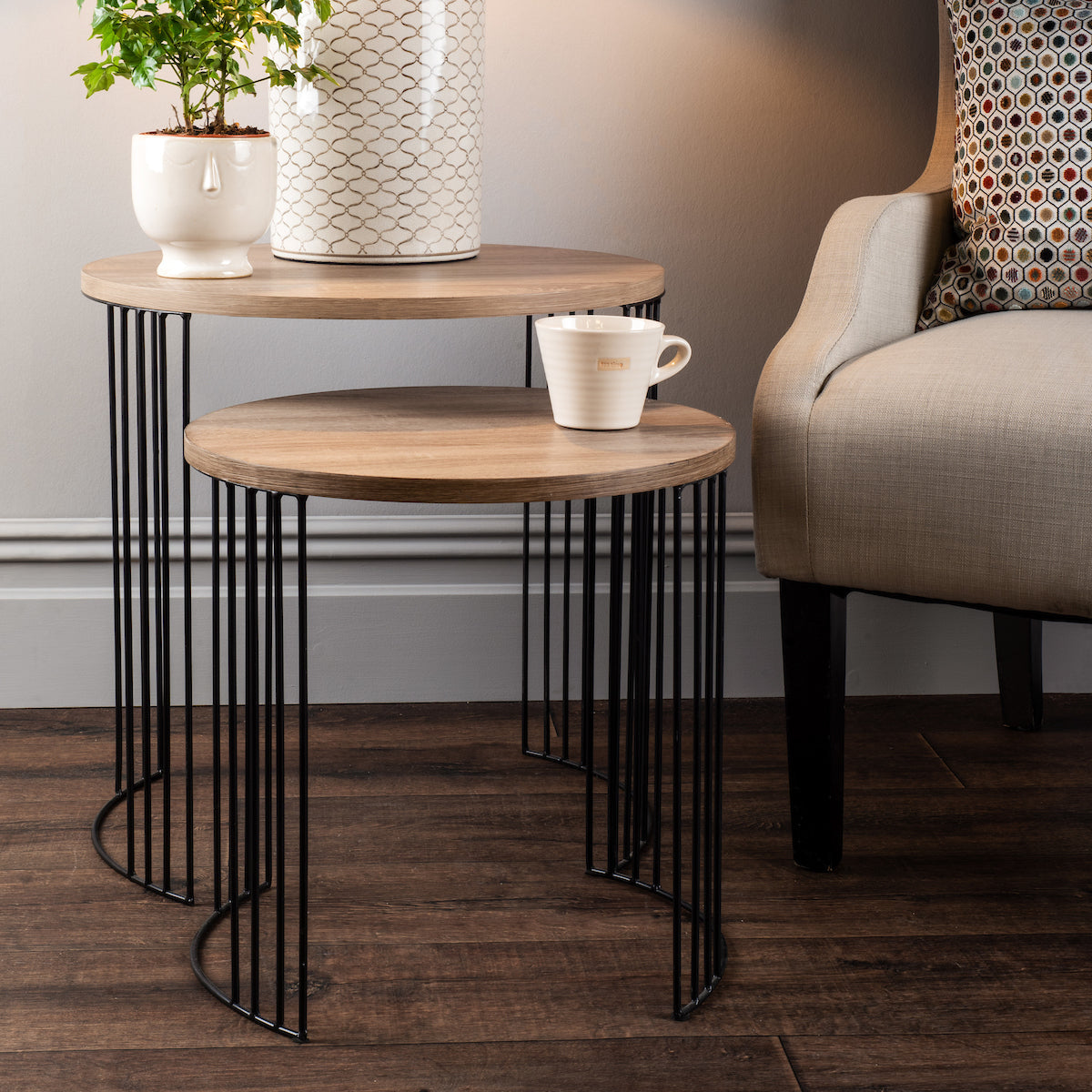 DRUM NEST 2X ROUND TABLES OAK STYLE VENEER
