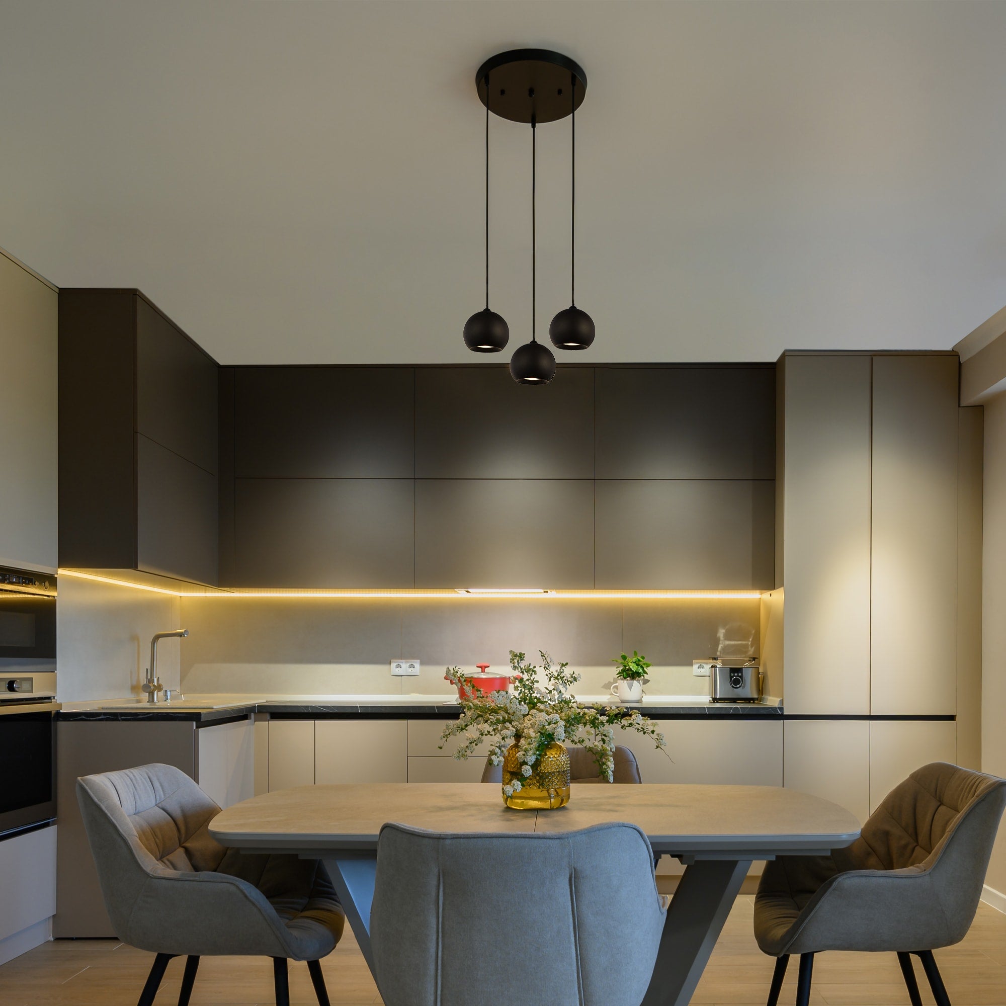 Eindhoven 3Lt Pendant  - Sand Black Metal