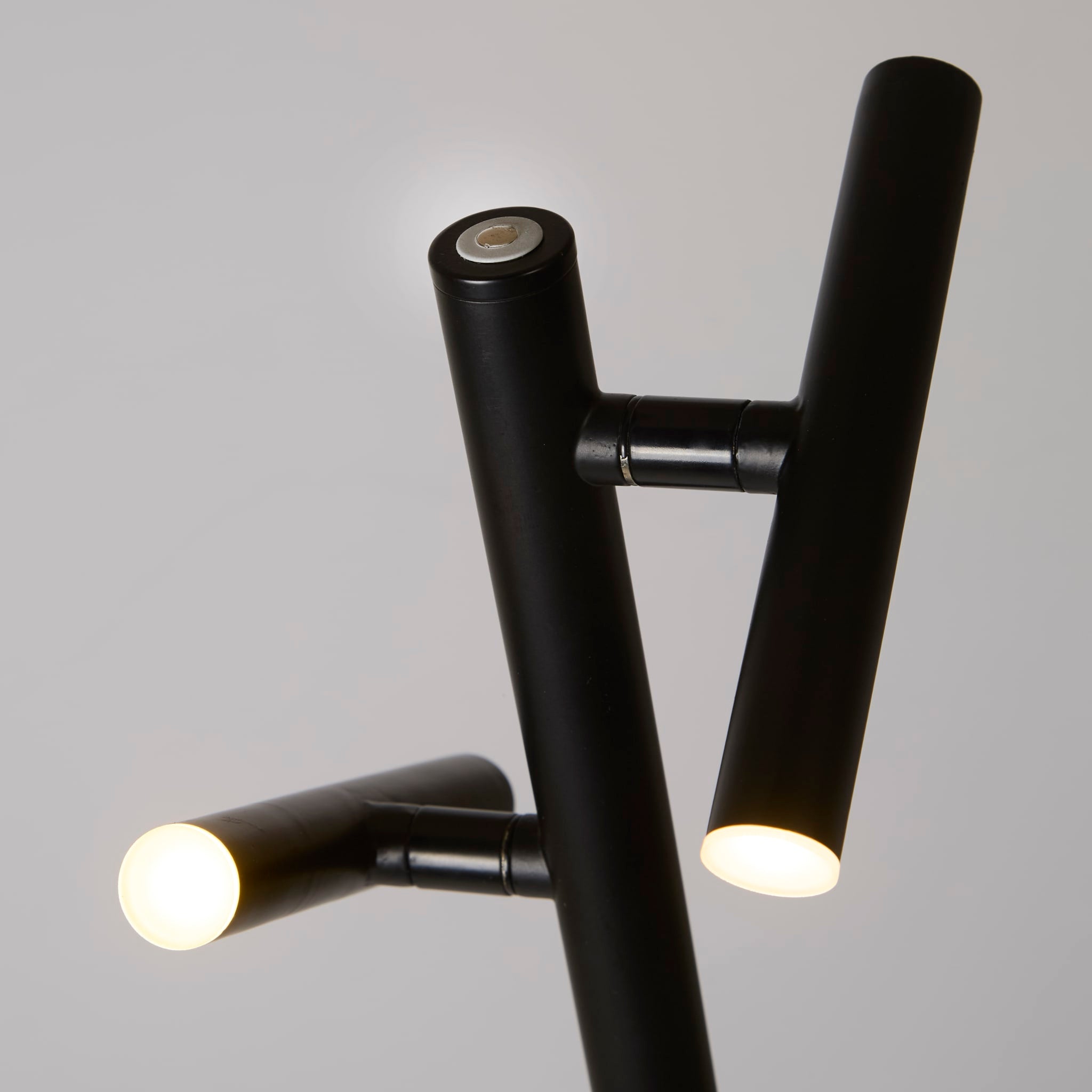 Rechargeable 2Lt Floor Lamp, Black Metal