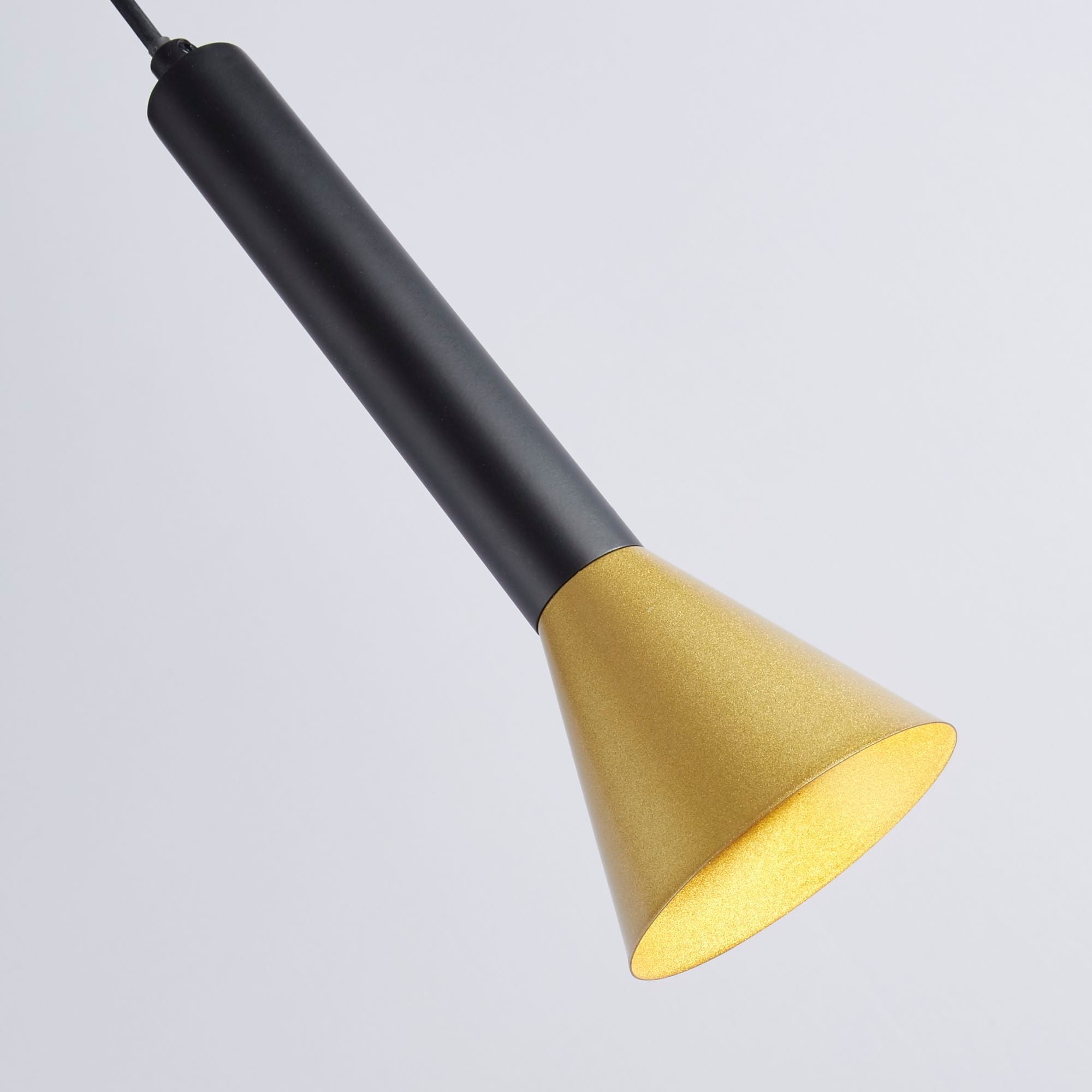 Signal Pendant - Black & Gold Metal