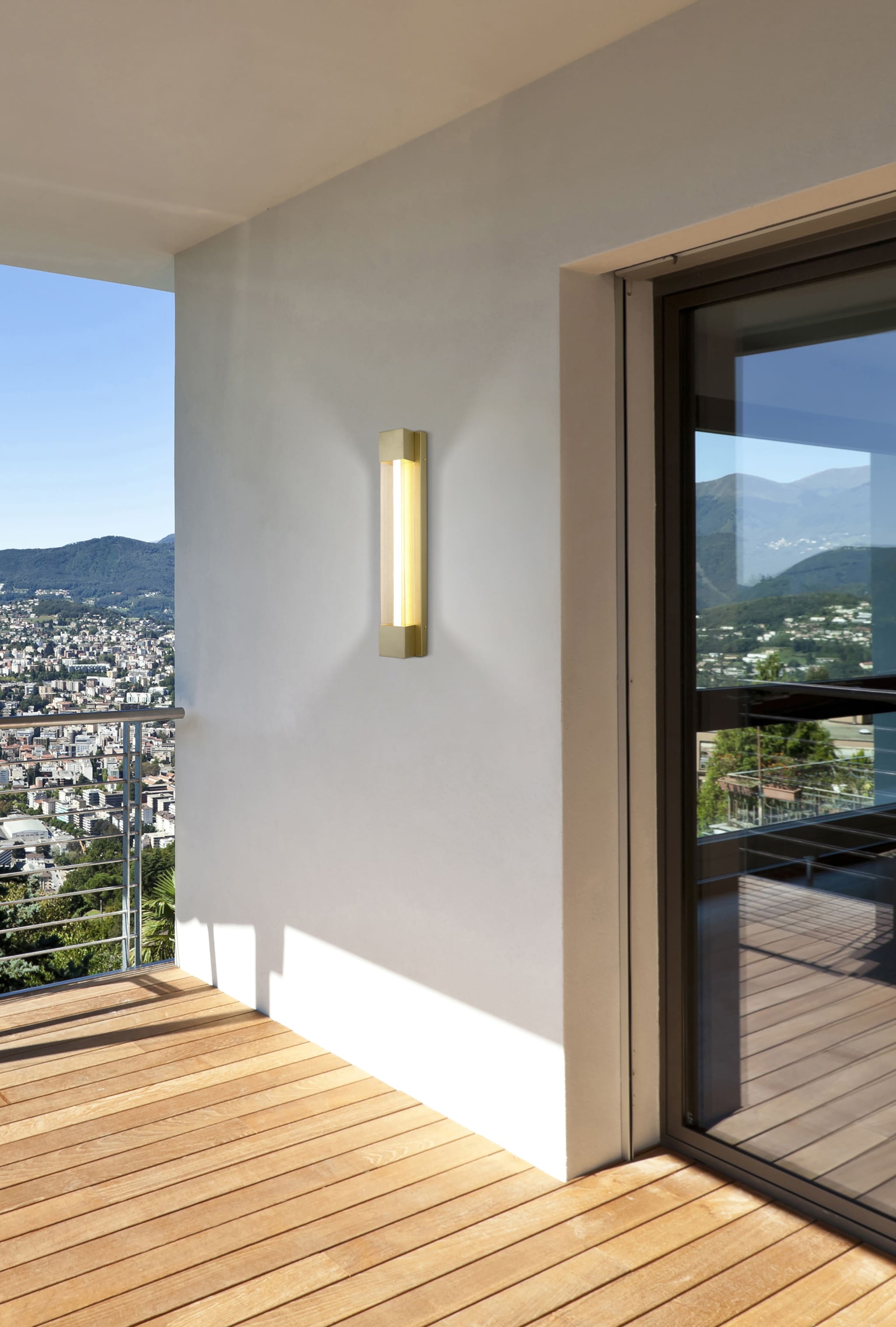 Sacramento OD LED Wall Light - Stainless Steel, Painted Gold