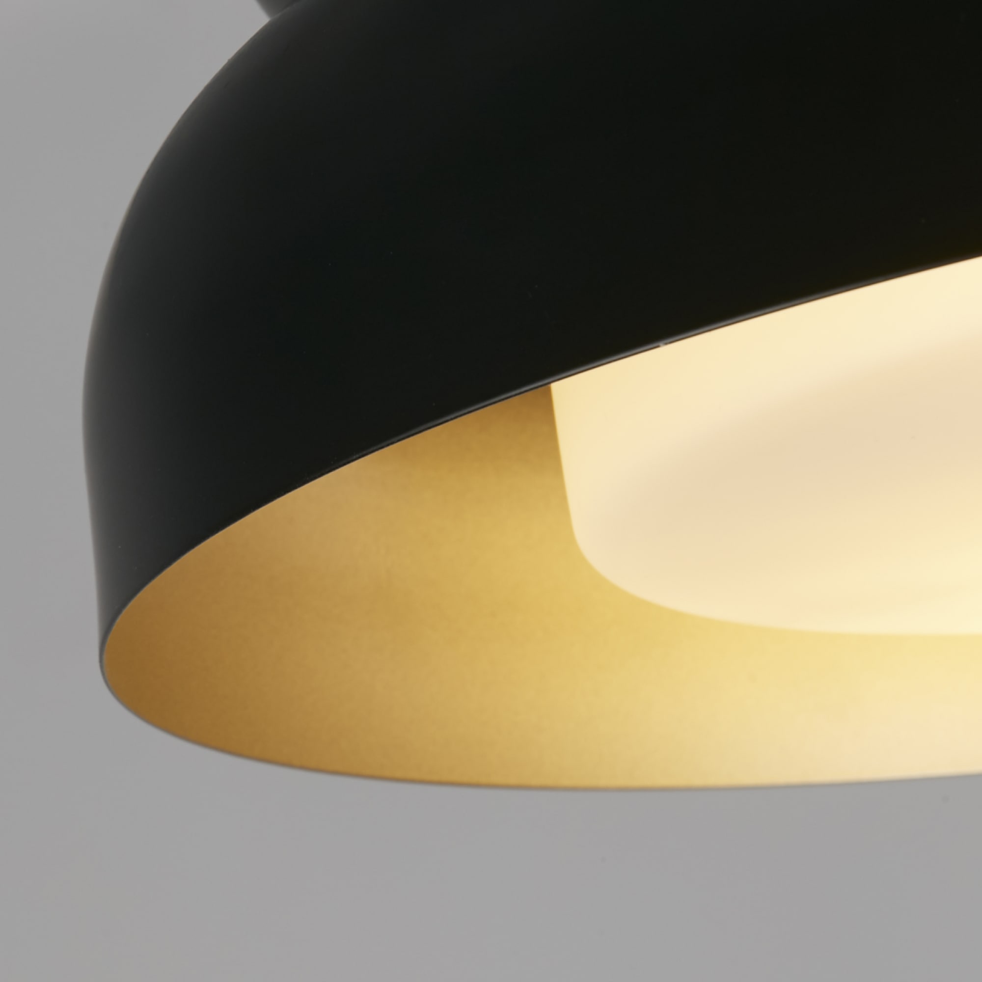 Kendal 2Lt Flush, Black & Gold Metal with Frosted Diffuser