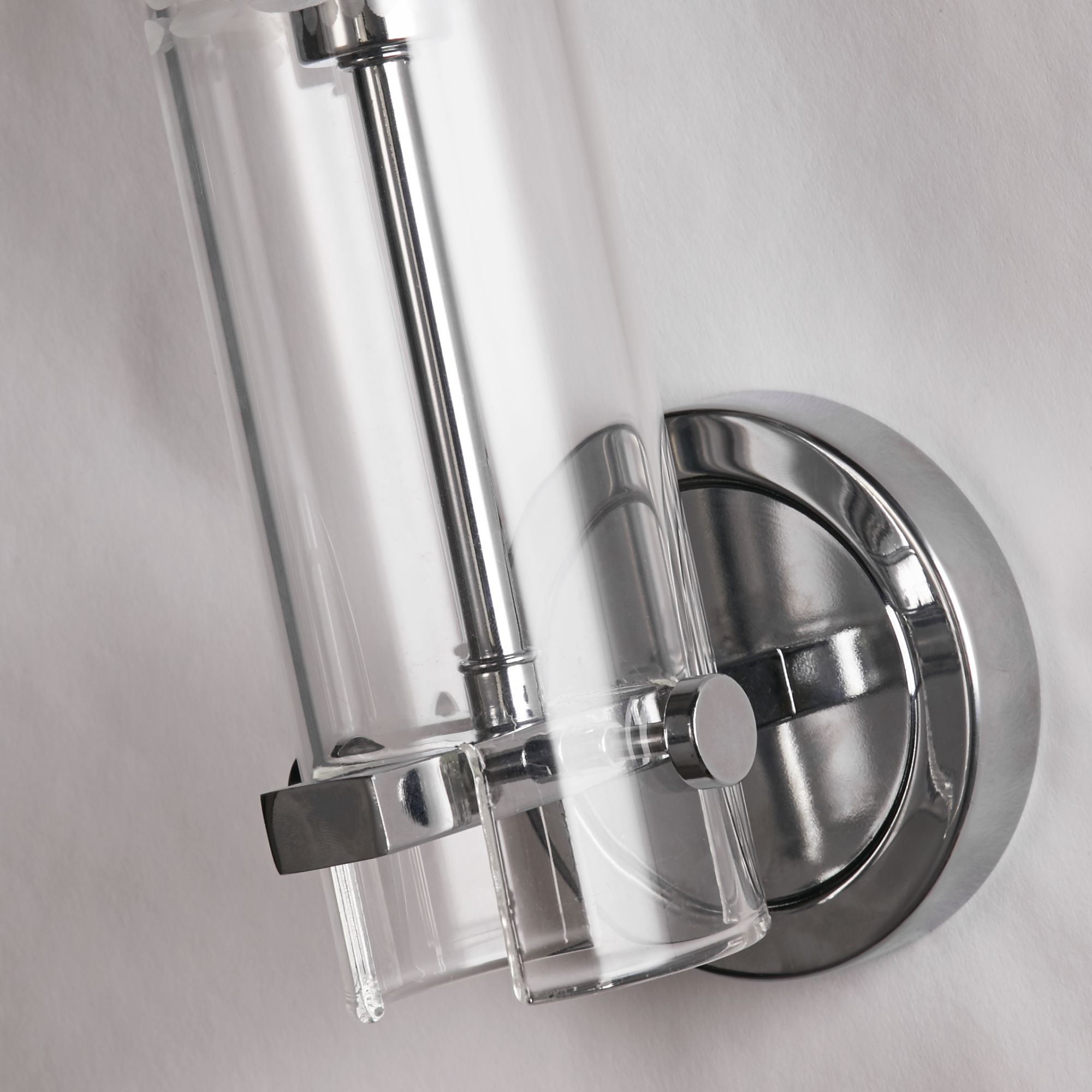 Scope Bathroom Wall Light Chrome