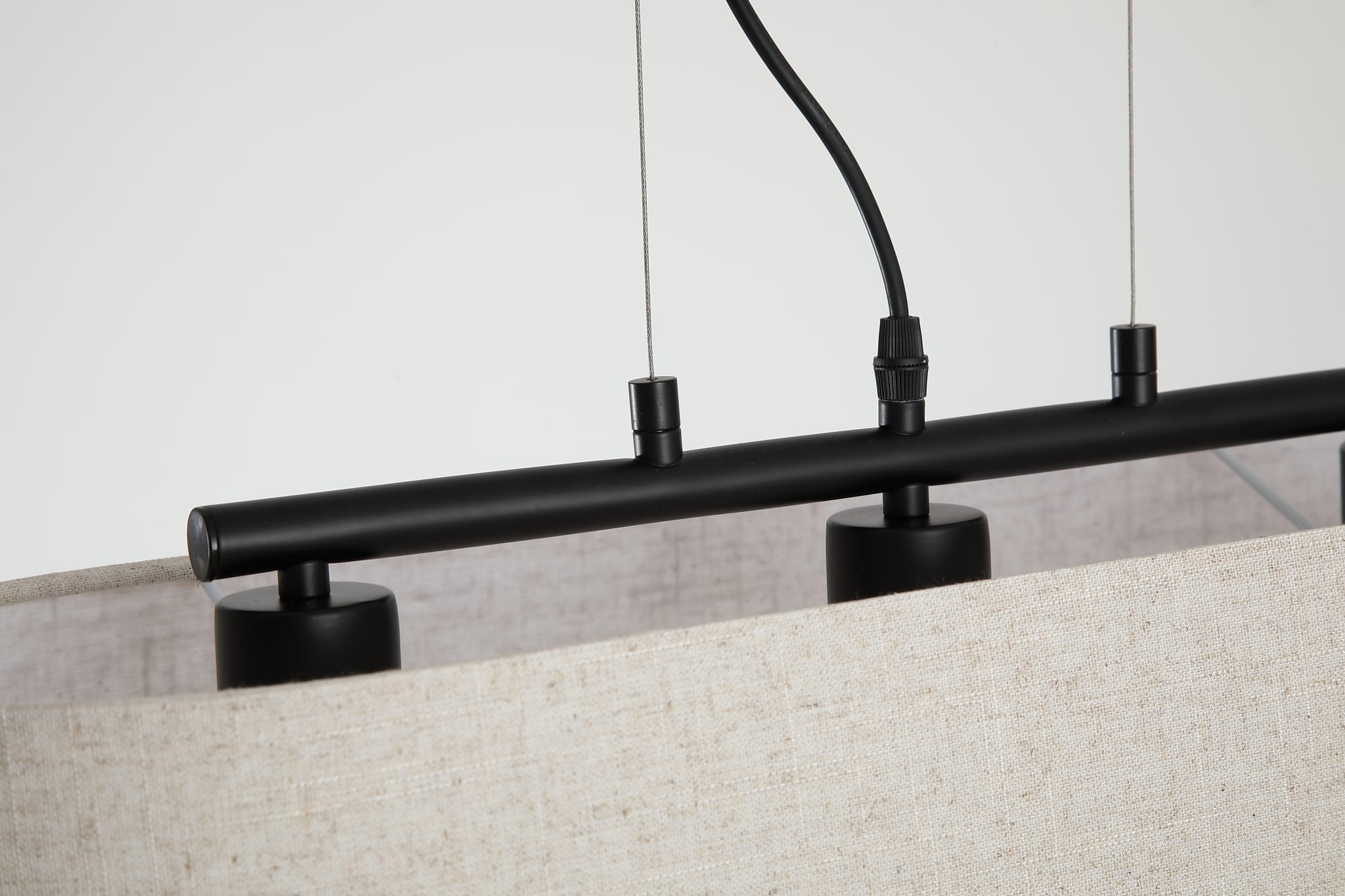Hessian 3Lt Pendant, Black Metal with Linen Shade