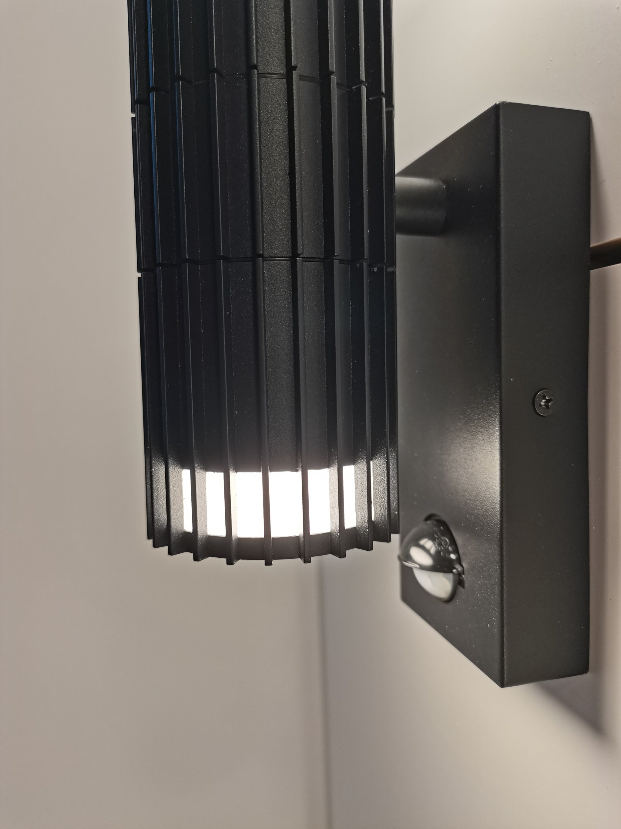 Detroit 2Lt Up/Down Outdoor Wall Light with PIR, Black Metal