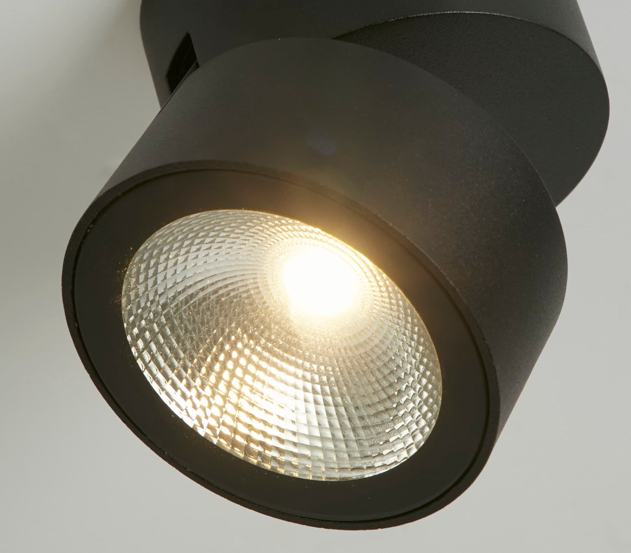 Manhattan LED Wall Light, Aluminium with Clear Glass