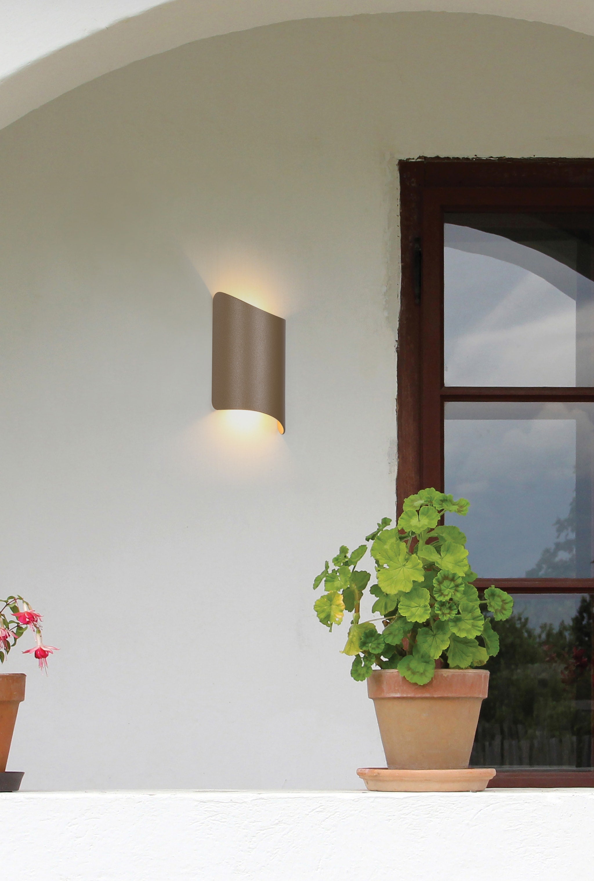 Shard Outdoor Wall Light, Gold