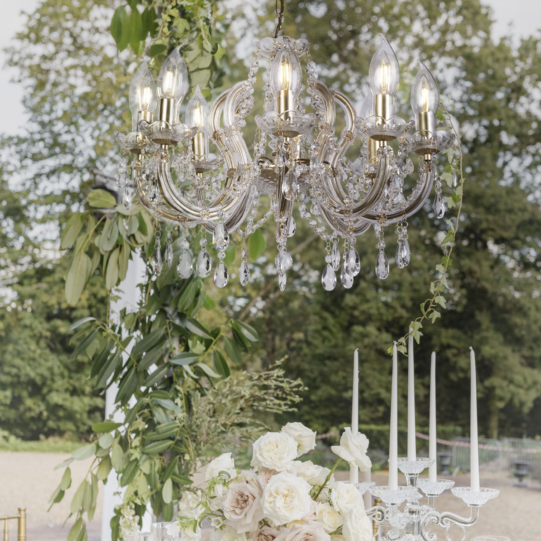 Utah Outdoor 8Lt Pendant - Gold & Crystal