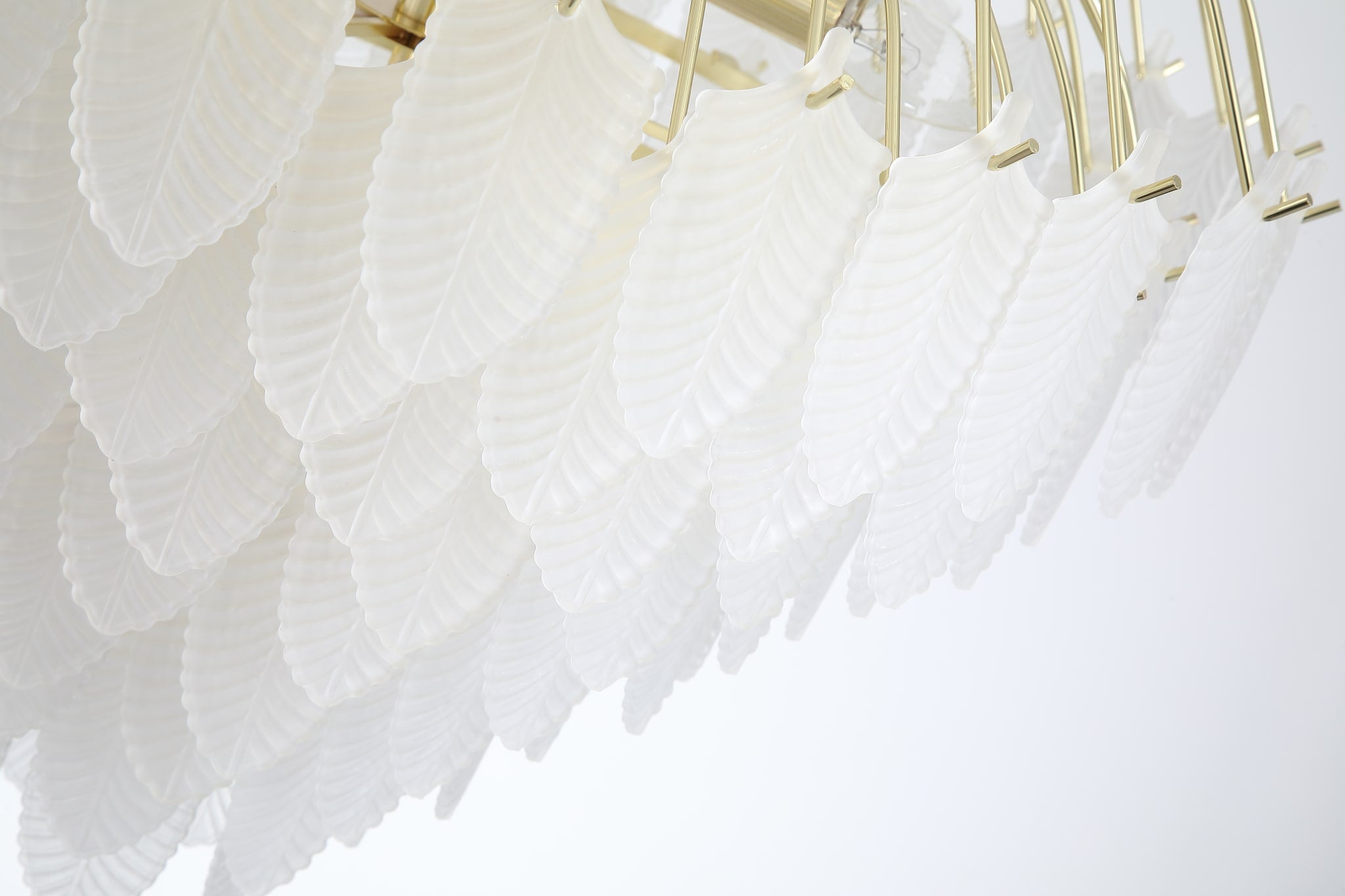 Feather 10Lt Pendant, Polished Brass with Frosted Glass