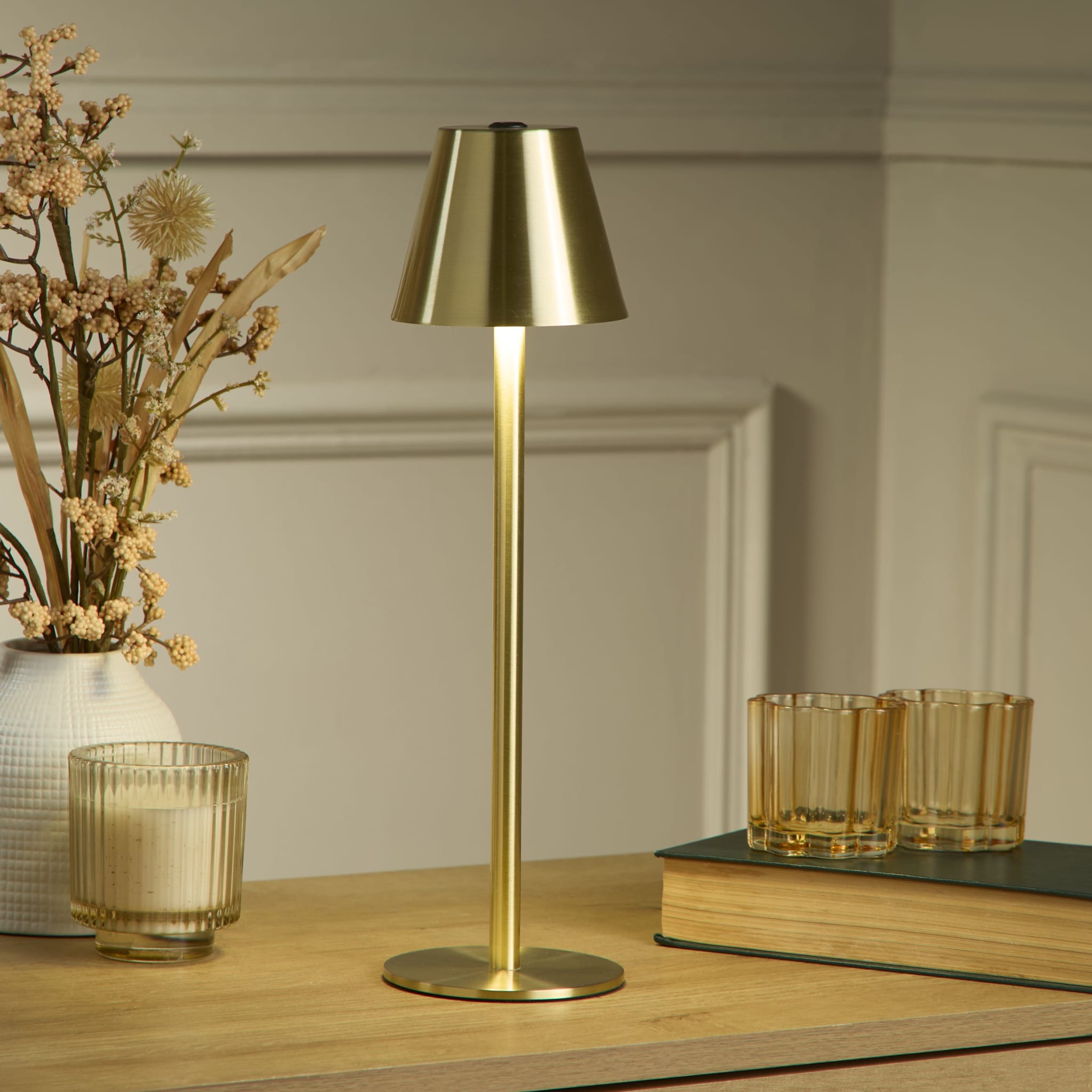 Tyler Rechargeable Table Lamp, Gold