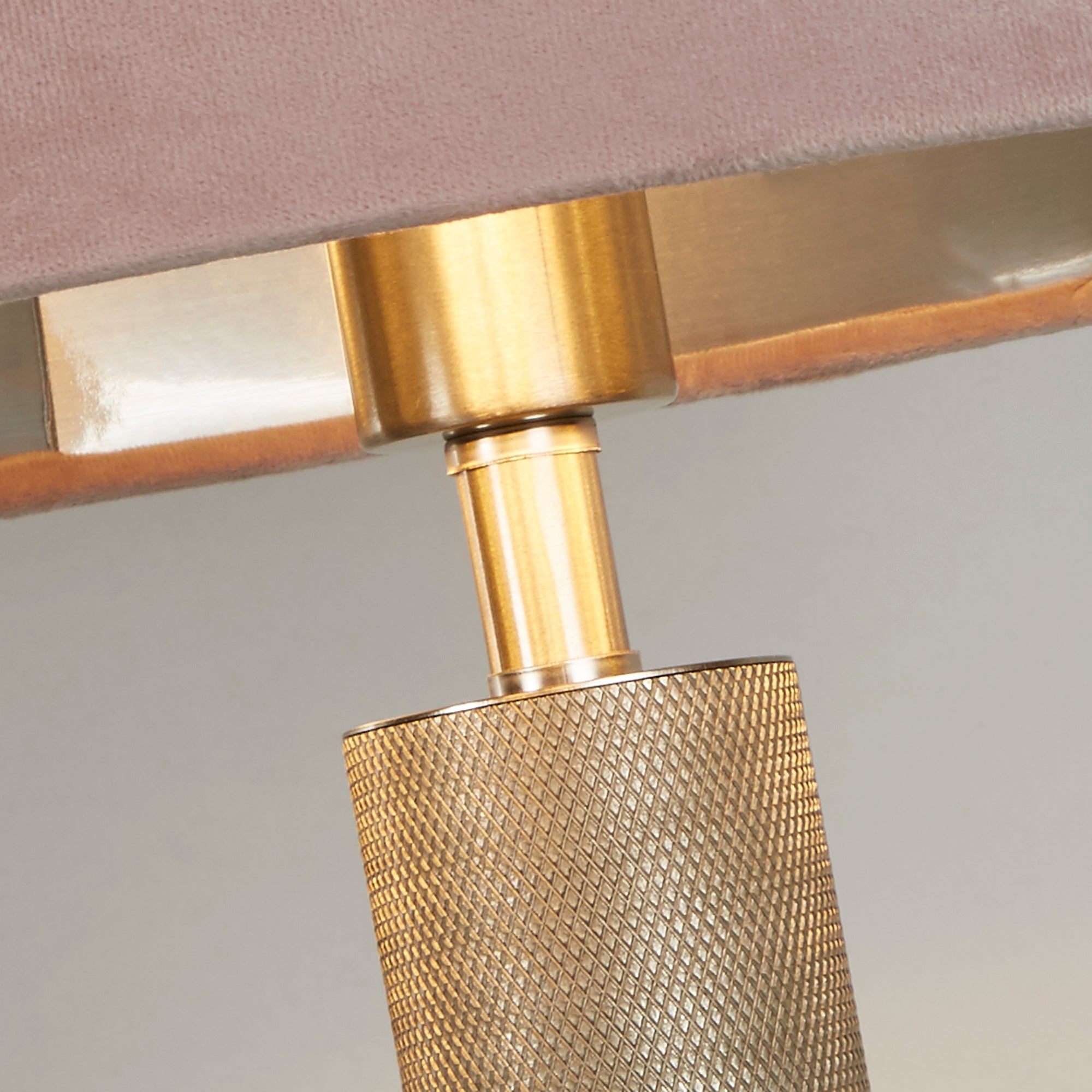 London Table Lamp - Knurled Brass & Velvet Shade Pink Velvet