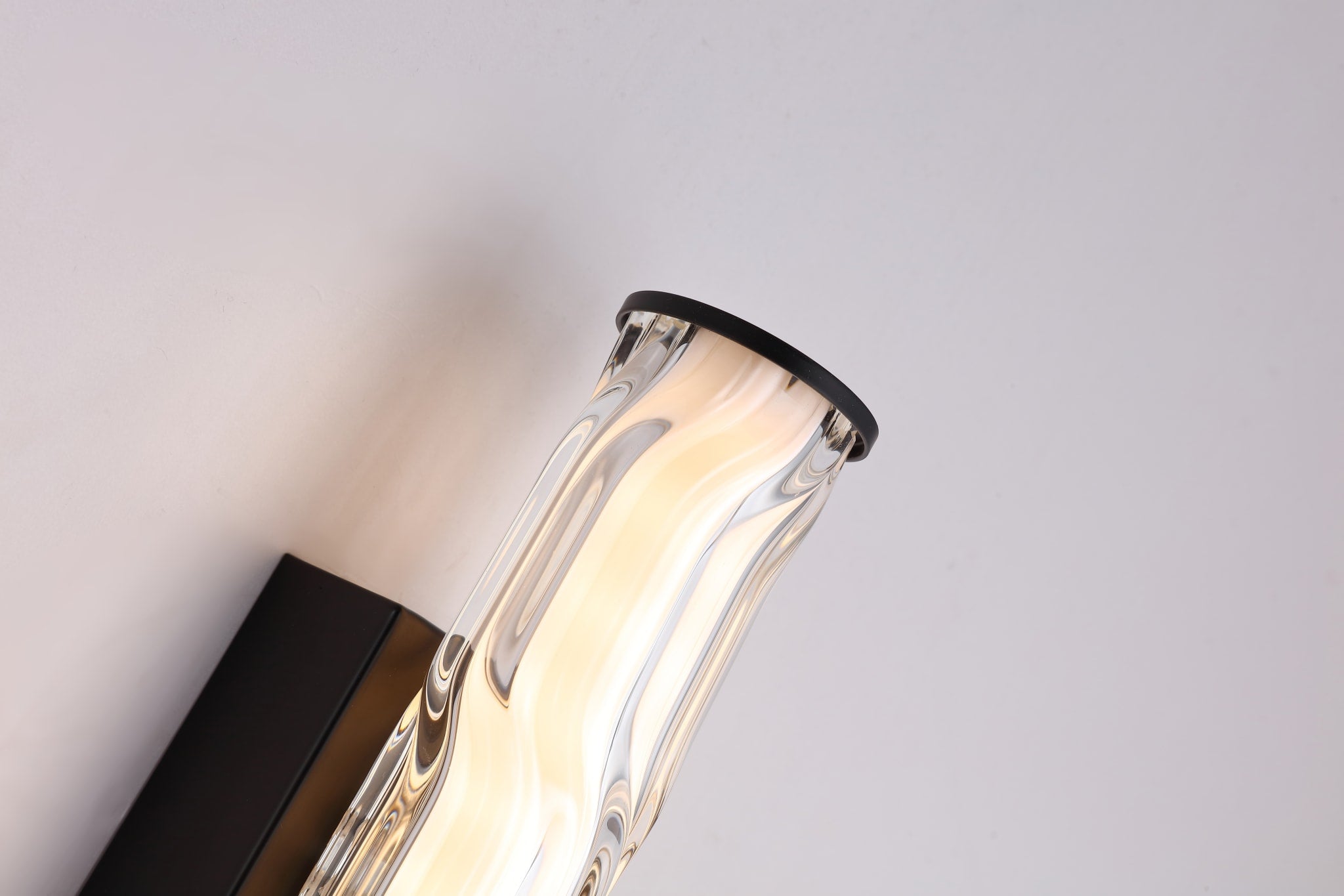 Vibrate LED Wall Light, Matt Black with Glass