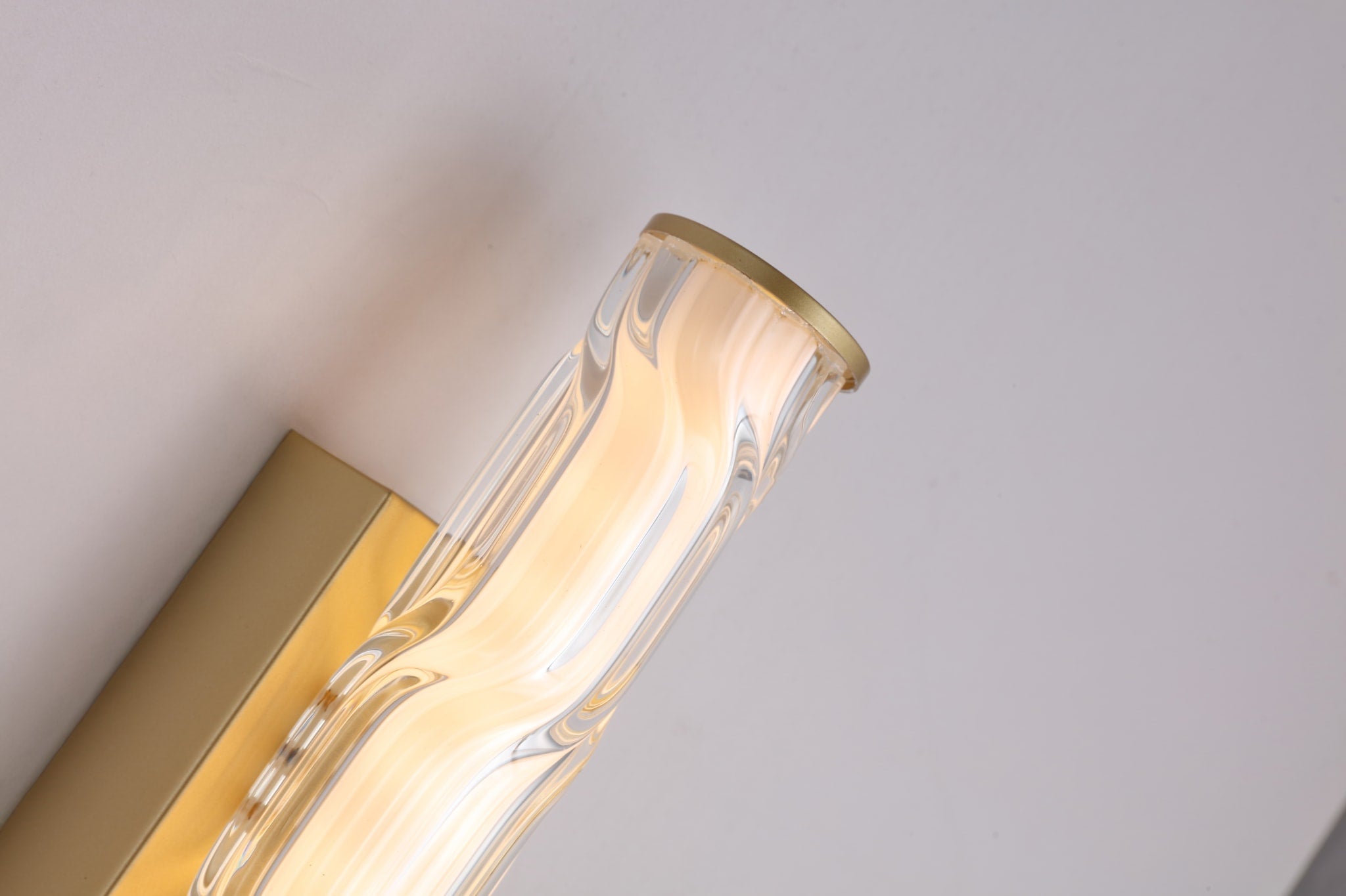 Vibrate LED Wall Light, Matt Gold with Glass