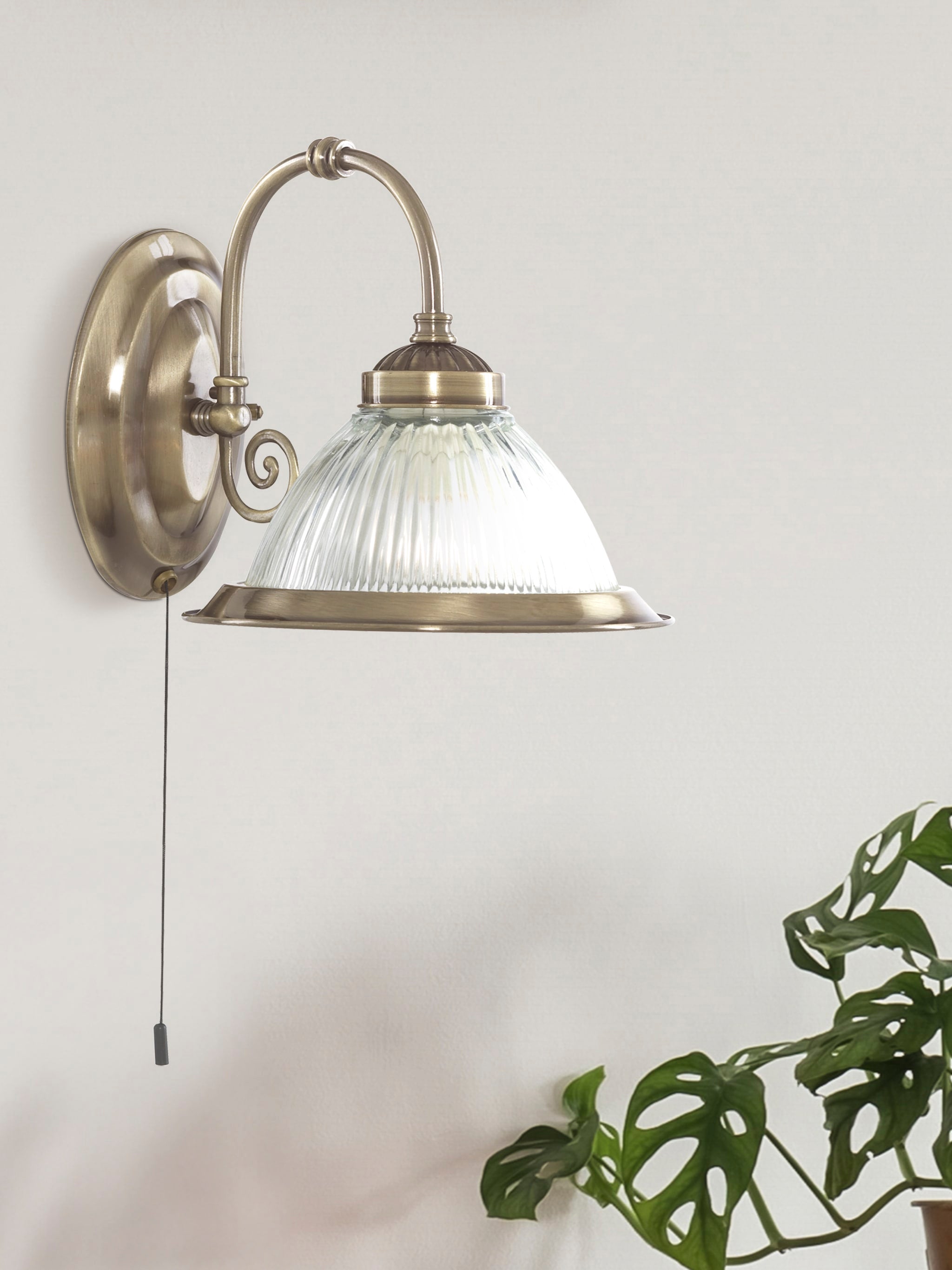 American Diner Wall Light - Antique Brass & Ribbed Glass