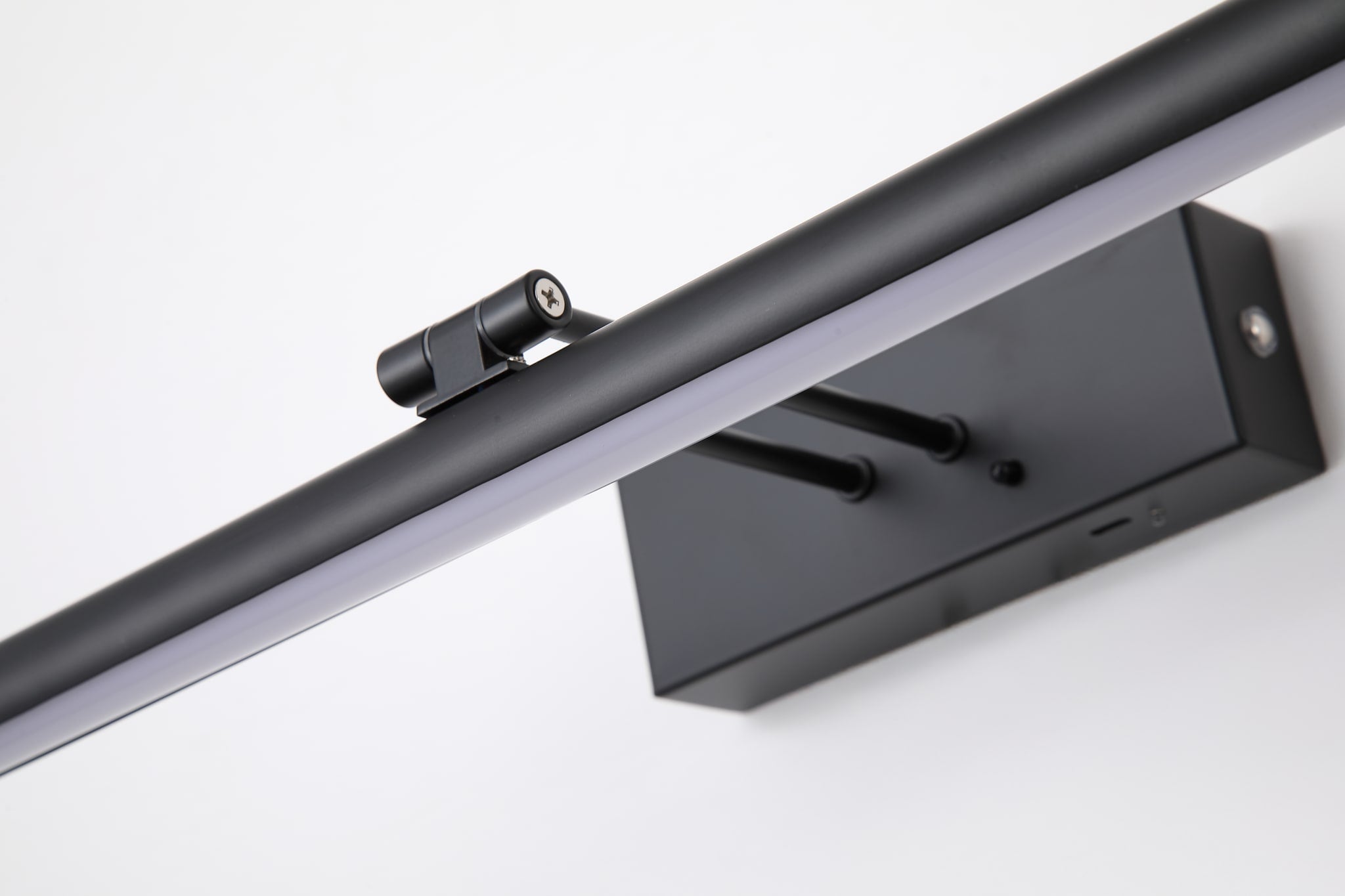 Holton Rechargeable Wall Lamp, Matt Black