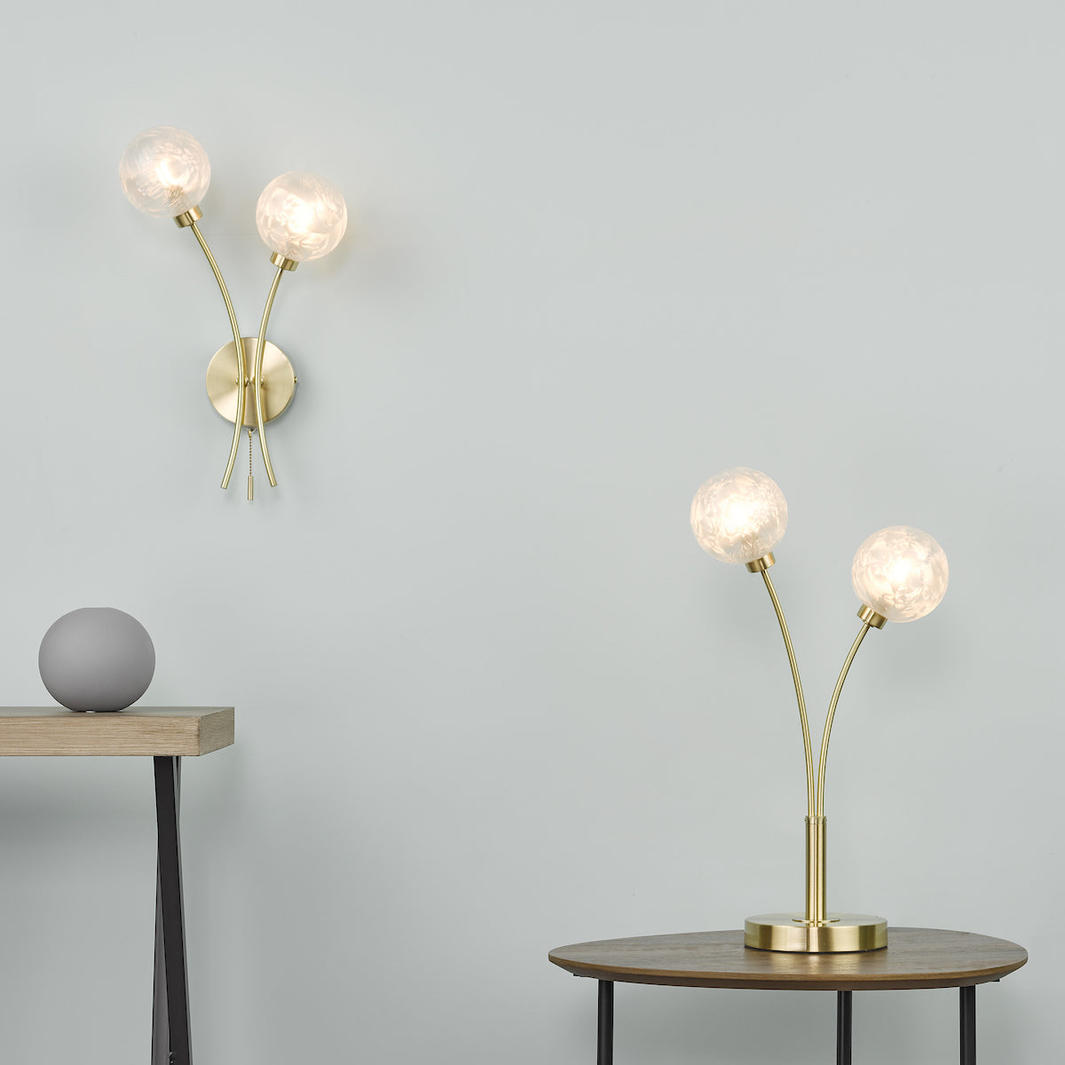 AVARI 2LT WB SATIN BRASS FROSTED GLASS