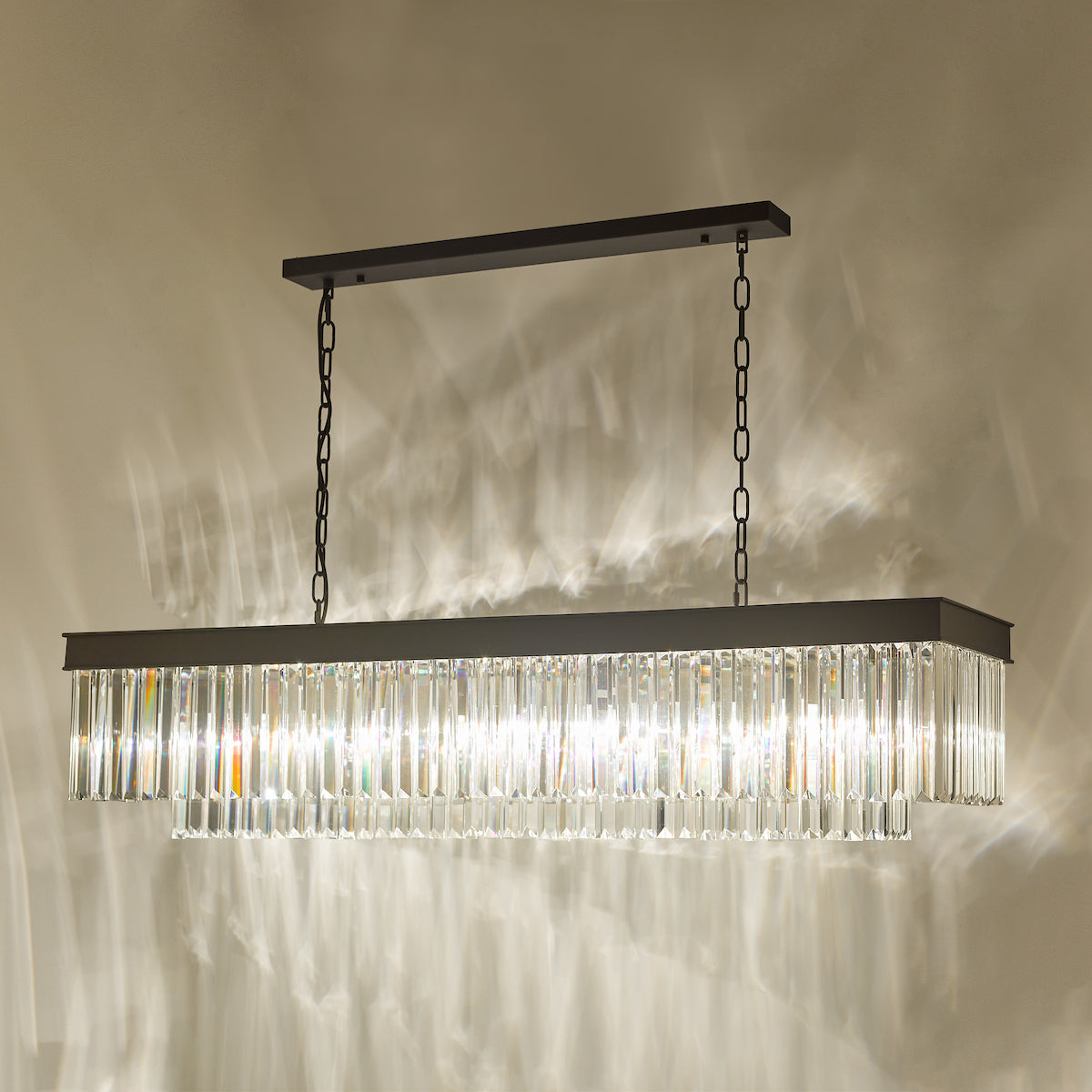 CELEUS 6LT BAR PENDANT BLACK AND CLEAR