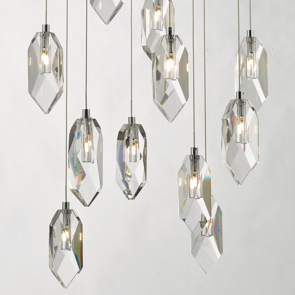CRYSTAL 12LT CLUSTER PENDANT ROCK CRYSTAL POL CHR