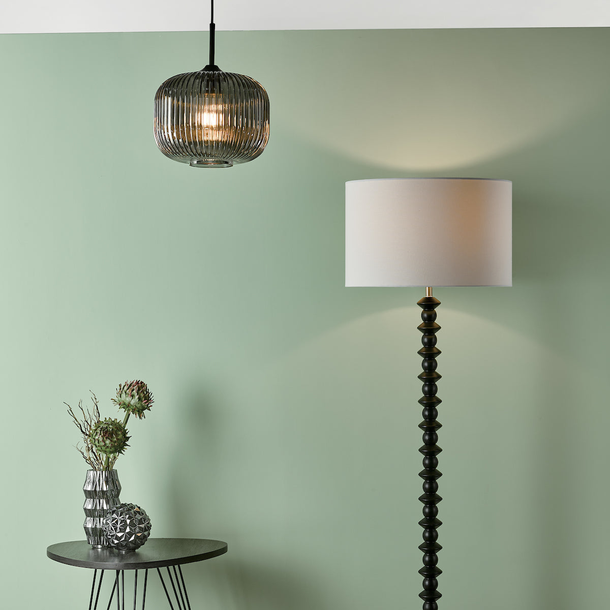 DEMARIUS 1LT PENDANT BLACK SMOKED GLASS