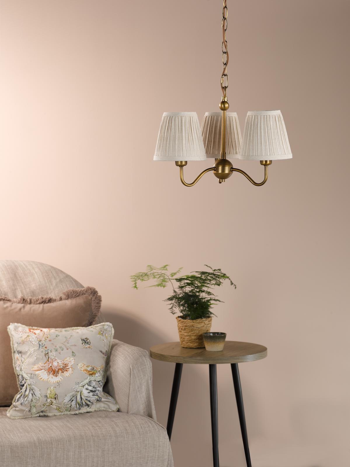 https://cdn.pimber.ly/public/asset/export/633192f7d69875001b74acfc/b08472c1/6a886986bd8726871d272904/c3230d70/ELA0363_0.jpg.jpeg