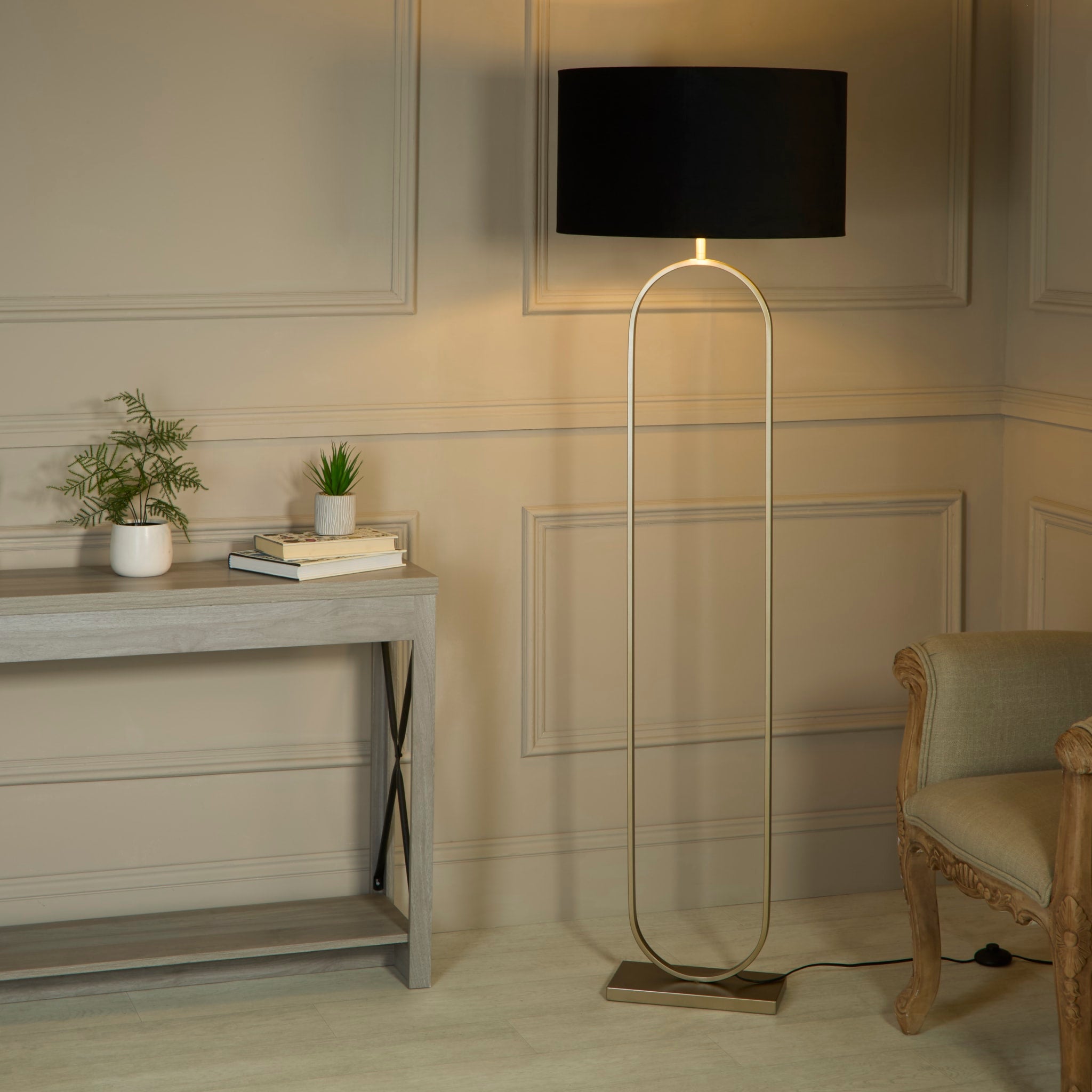 Modish Floor Lamp Bronze Metal with Black Shade