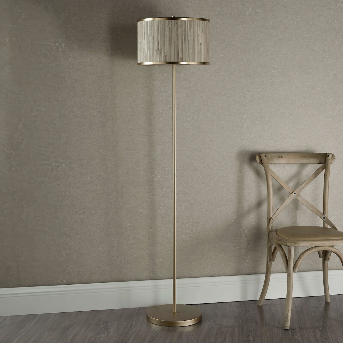 FENELLA 3LT FL GOLD WITH NATURAL SEAGRASS SHADE