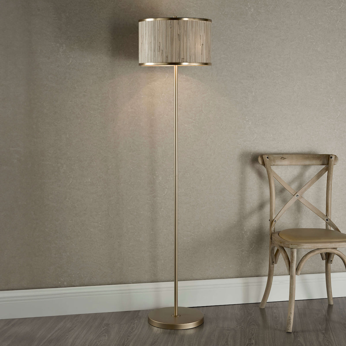 FENELLA 3LT FL GOLD WITH NATURAL SEAGRASS SHADE