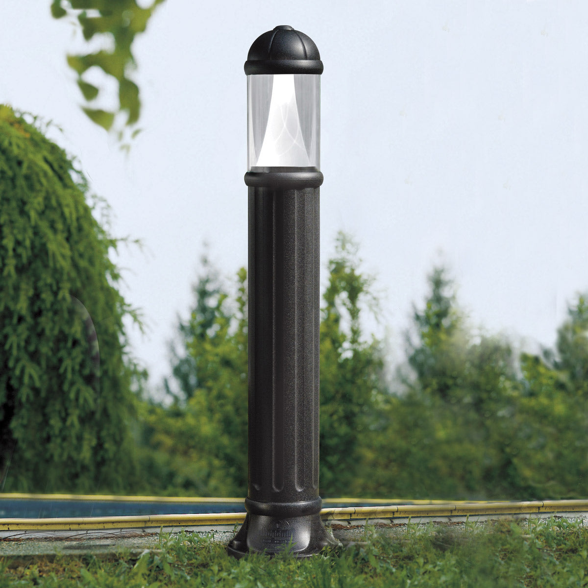 Sauro 10W LED 1100mm Bollard Black CCT