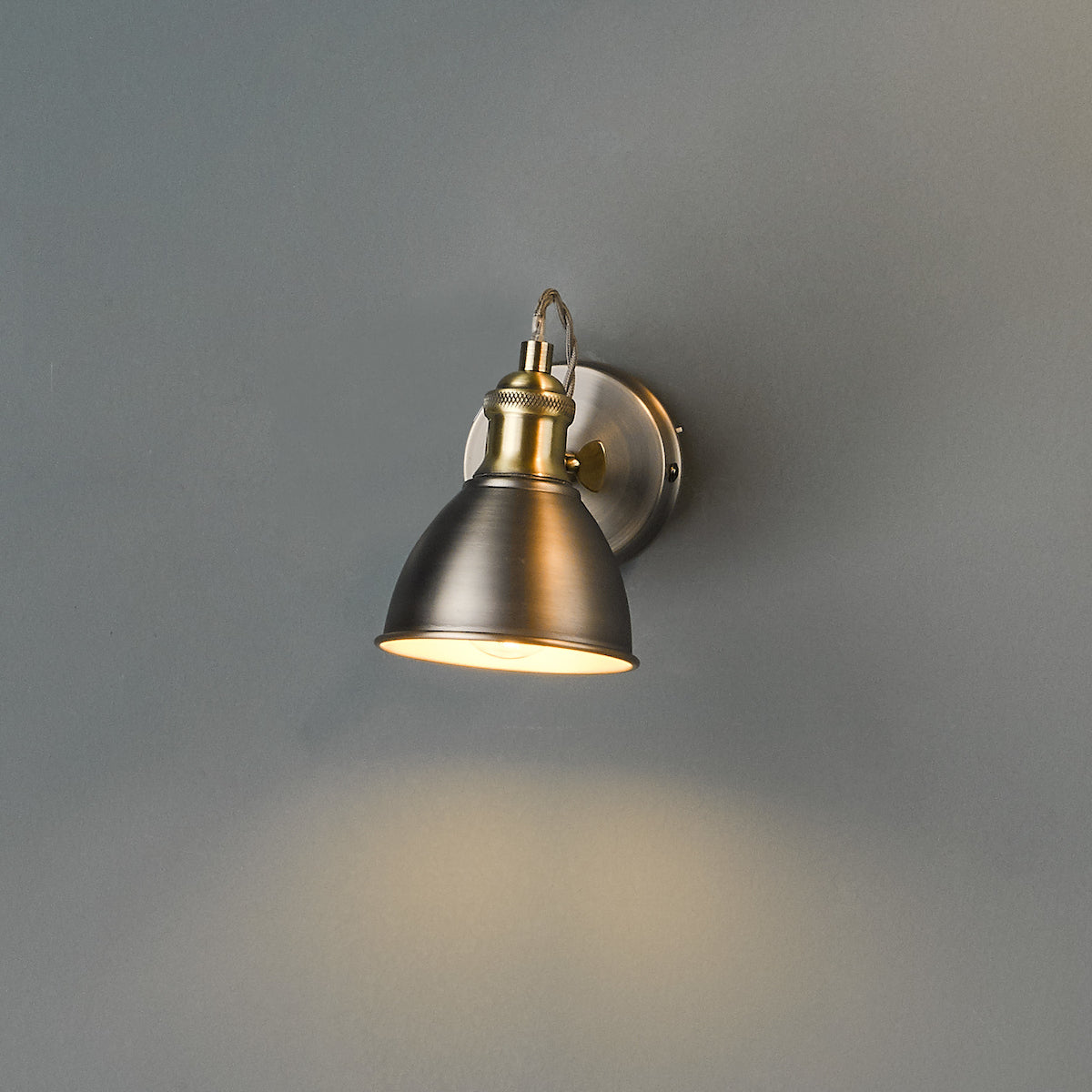 GOVERNOR SINGLE SPOTLIGHT ANT CHR ANT BRA