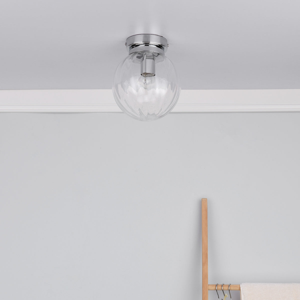 KAVI 1LT FLUSH POLISHED CHROME RIBBED GLASS IP44