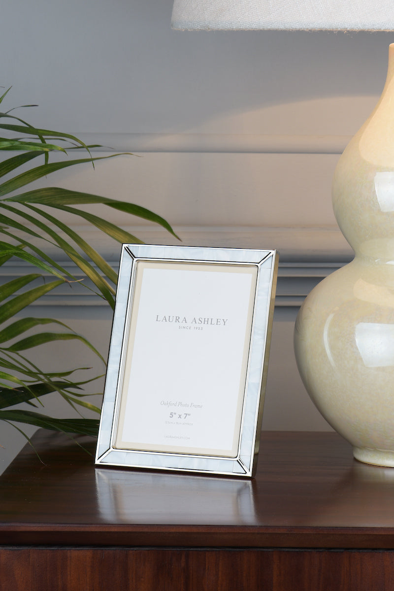5" X 7" Photo Frame Mother of Pearl