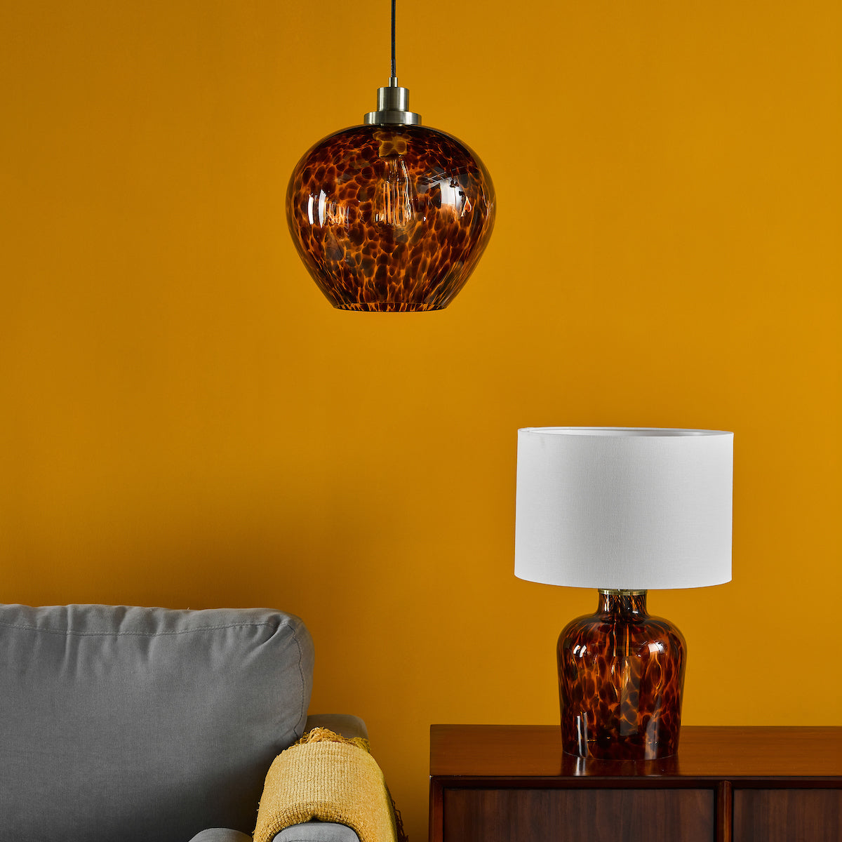 LEANDRA 1LT PENDANT TORTOISESHELL