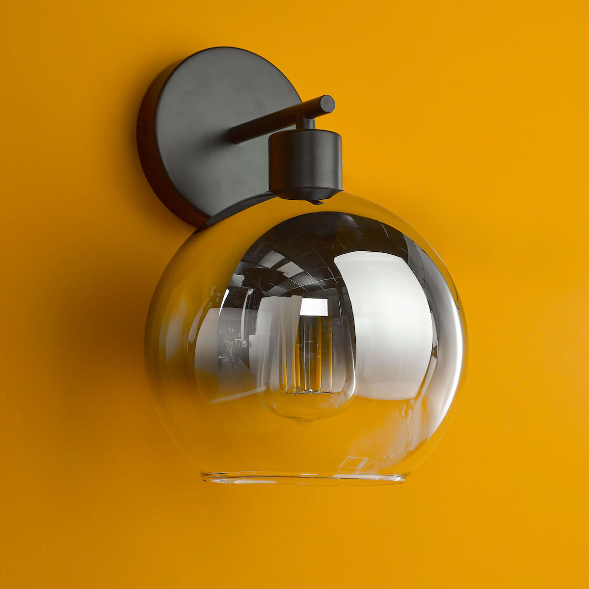 LYCIA 1LT W/LT BLACK MIRROR OMBRE GLASS