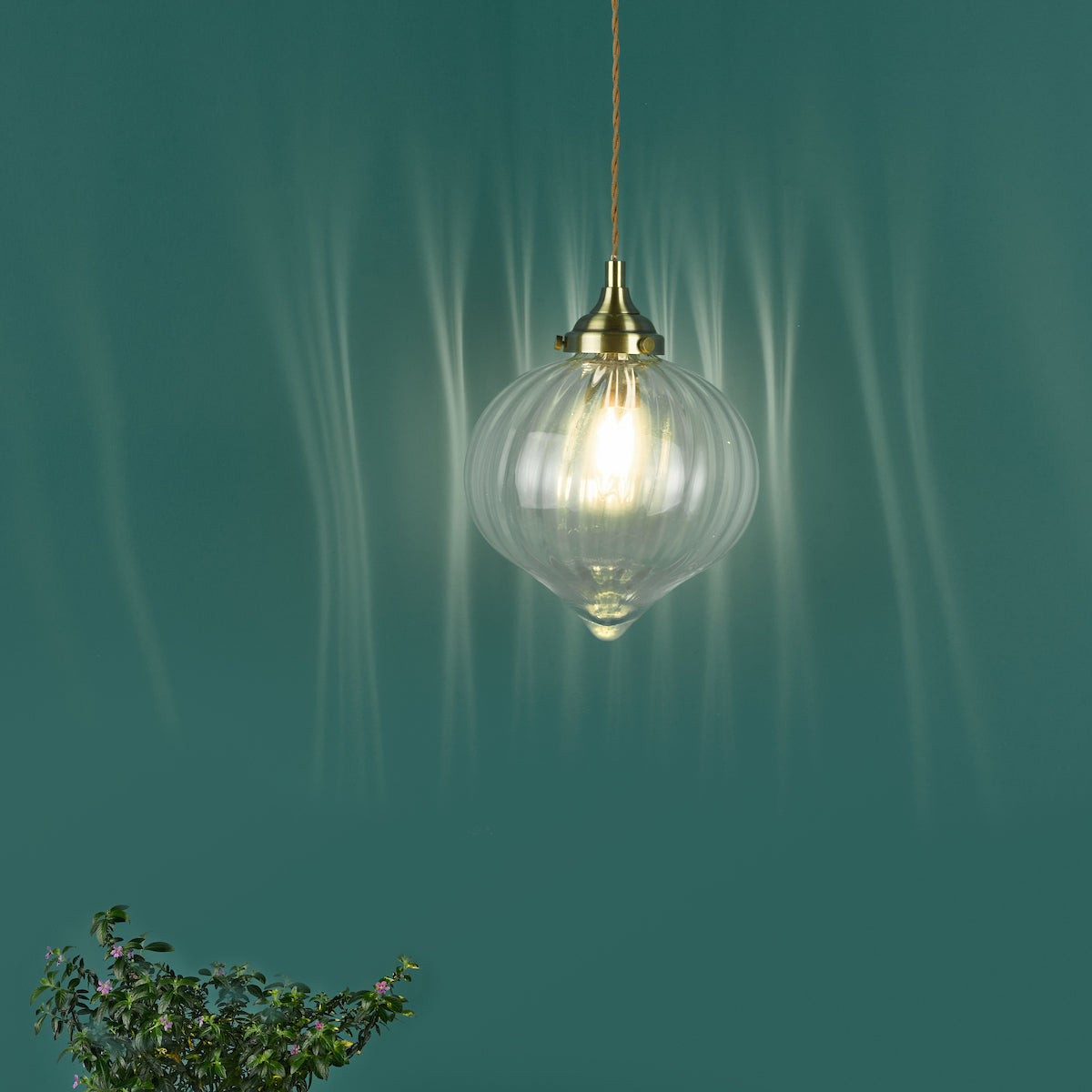 MYA 1LT PENDANT ANTIQUE BRASS CLEAR GLASS