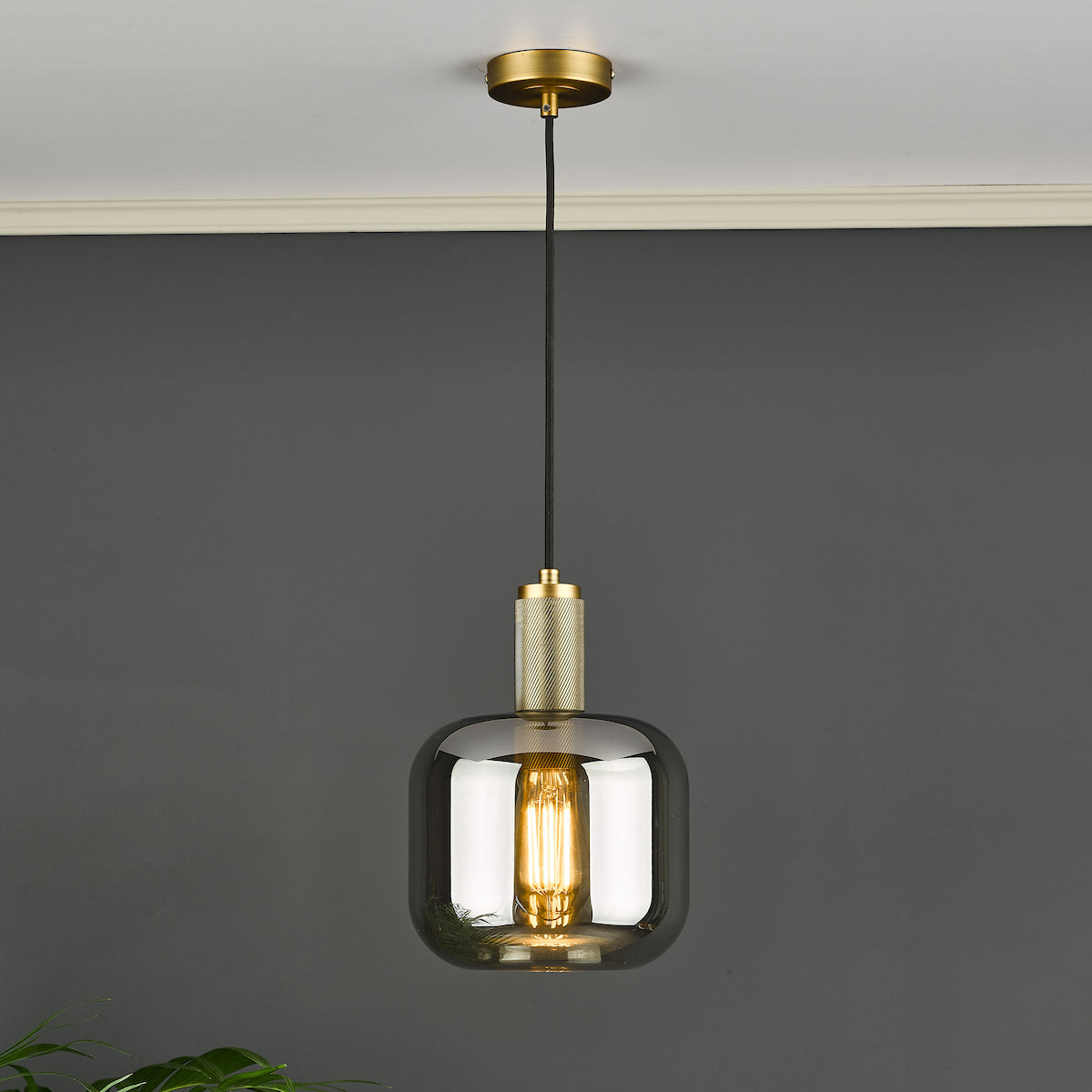 NIKOLAS 1LT SUSPENSION ANTIQUE CHROME CW SMOKED GL