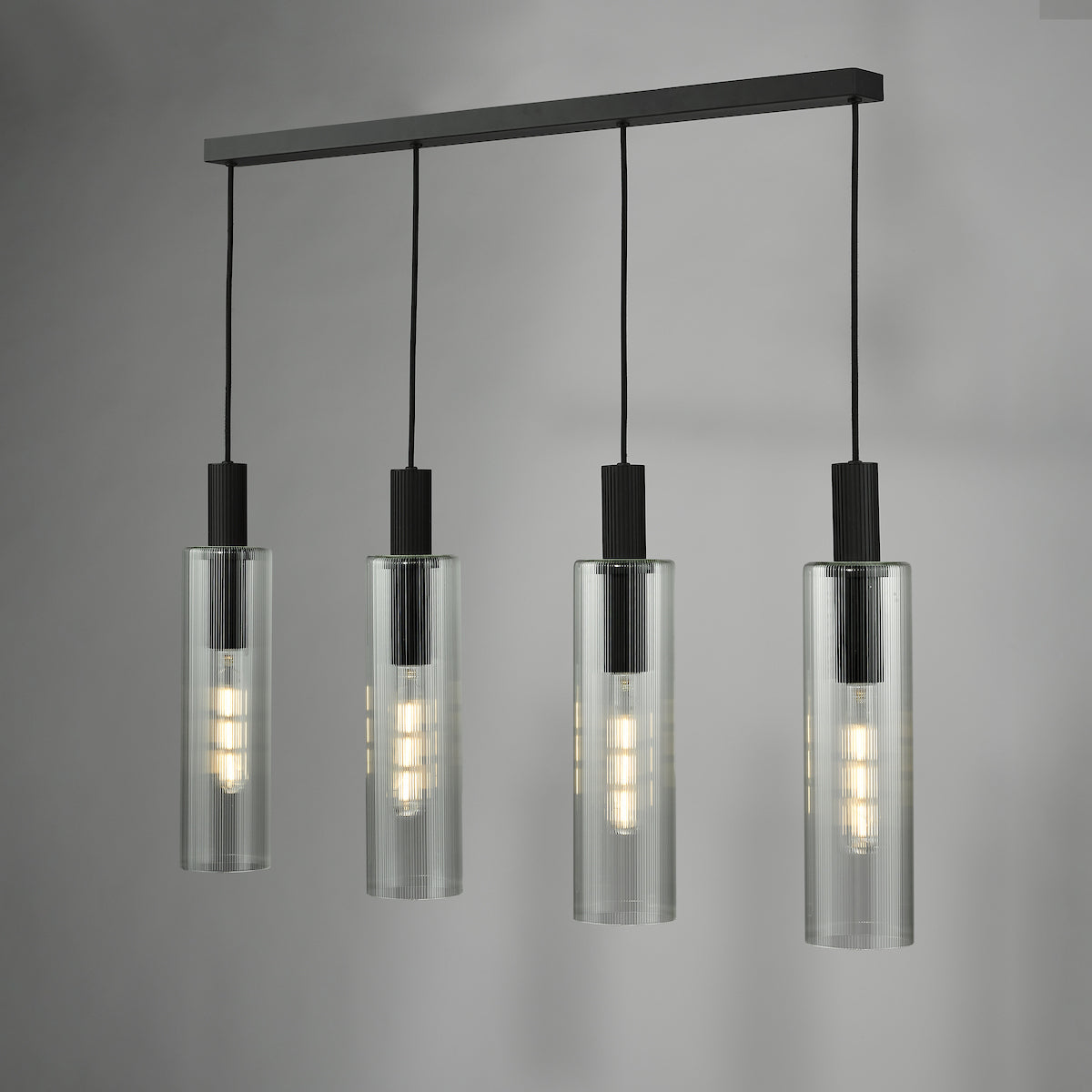 RUBEN 4LT BAR PENDANT BLACK CLEAR RIBBED GLS