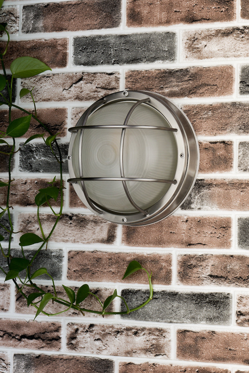 SALCOMBE LARGE ROUND WALL IP44