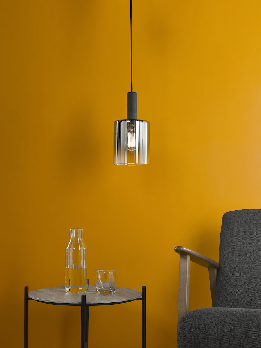 SAVANNAH 1LT PENDANT BLACK SMOKED GLS