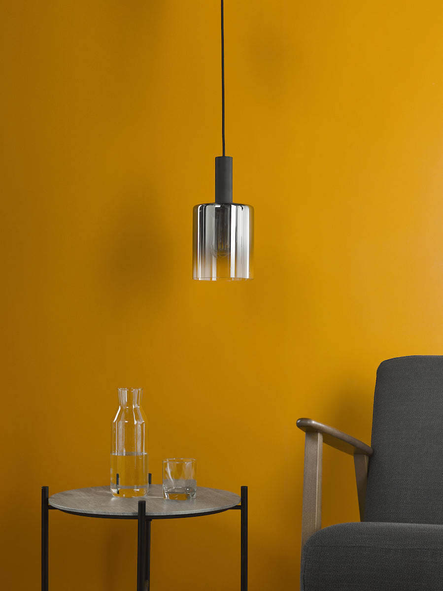 SAVANNAH 1LT PENDANT BLACK SMOKED GLS