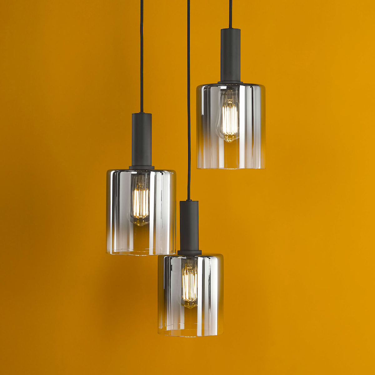 SAVANNAH 3LT CLUSTER PENDANT BLACK SMOKED GLS