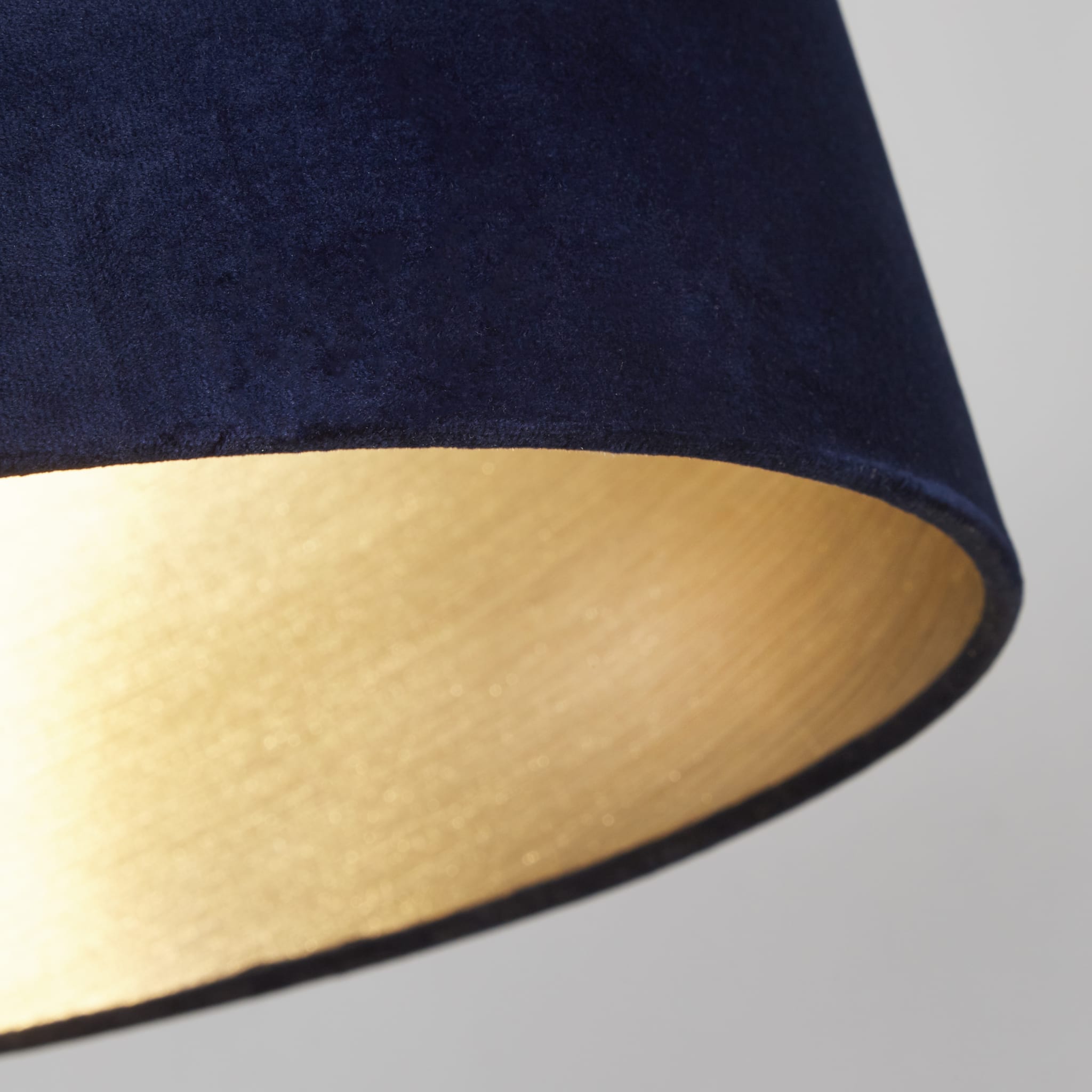 VELVET DRUM SHADE 40CM NAVY