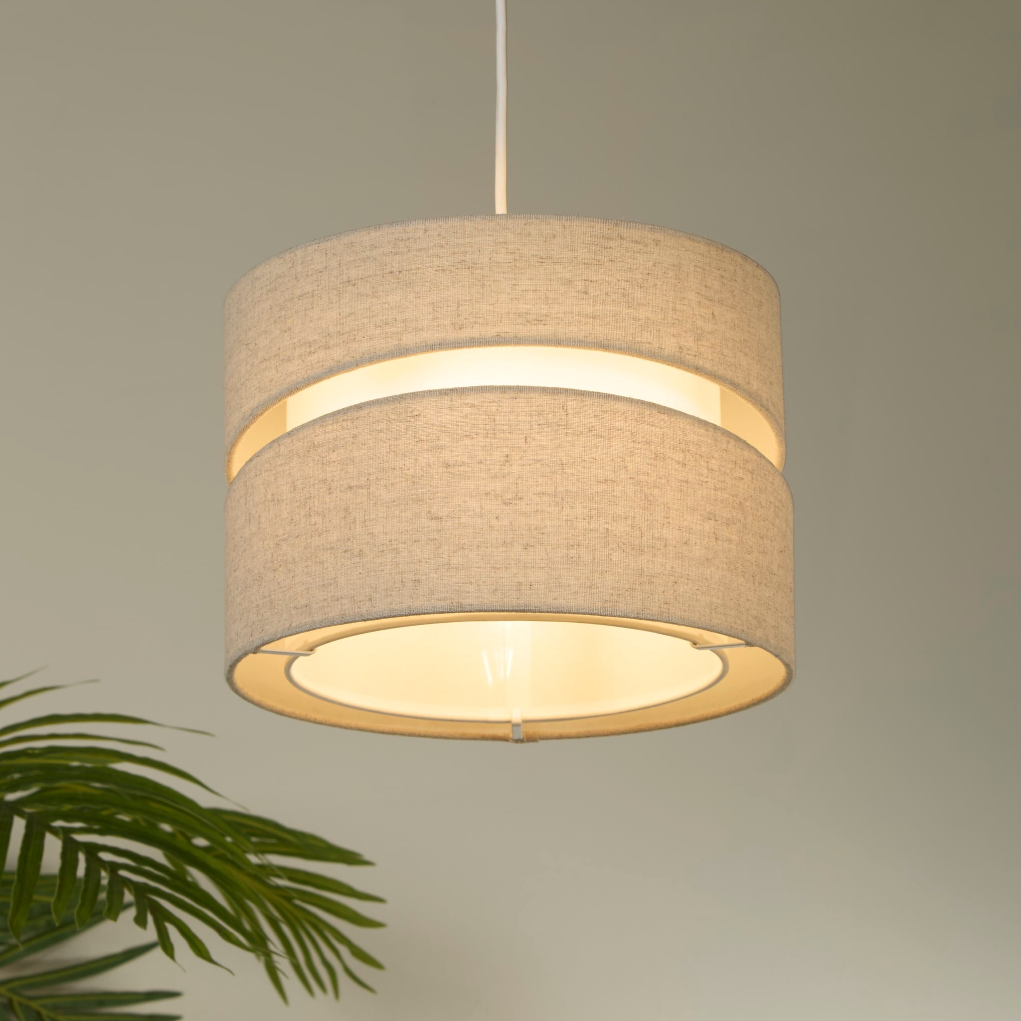 Finn 2 Tier 28cm shade Natural