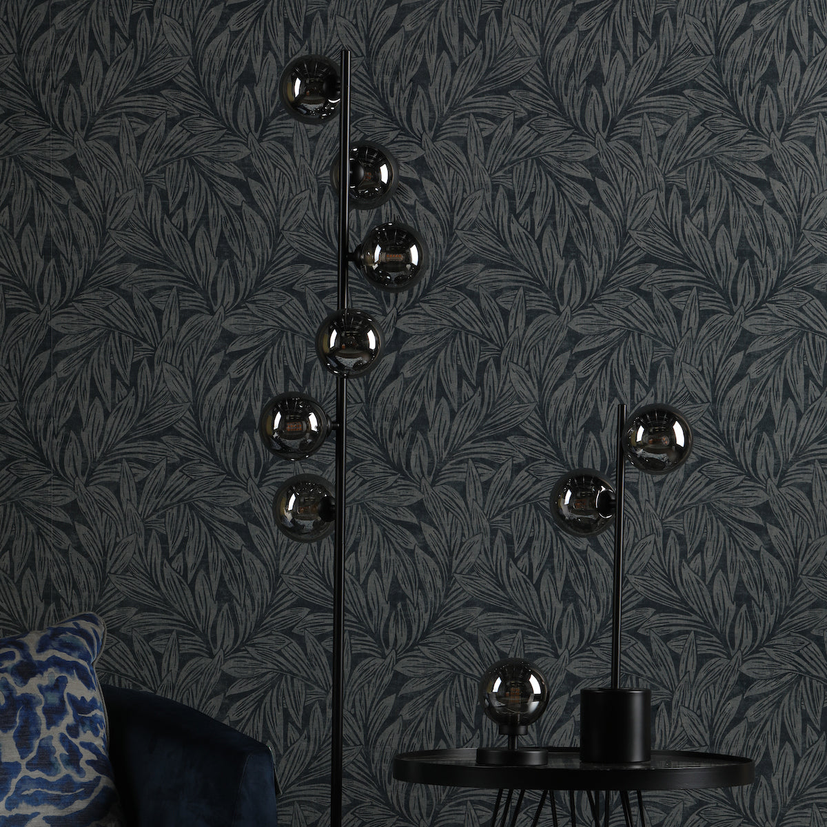 SPIRAL 6LT FLOOR LAMP BLACK CW SMOKED GLS
