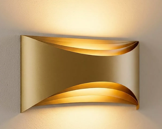 Leon LED Wall Light, Gold