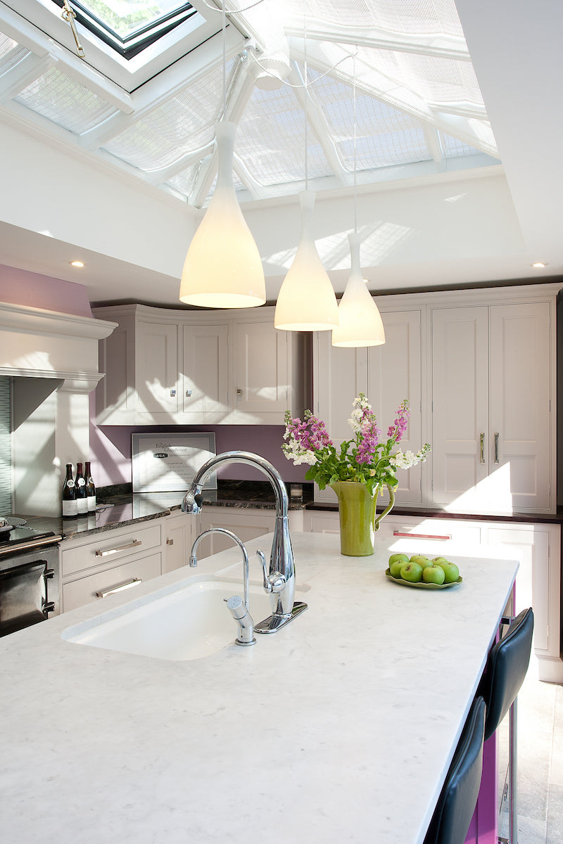 TONE WHITE GLASS PENDANT