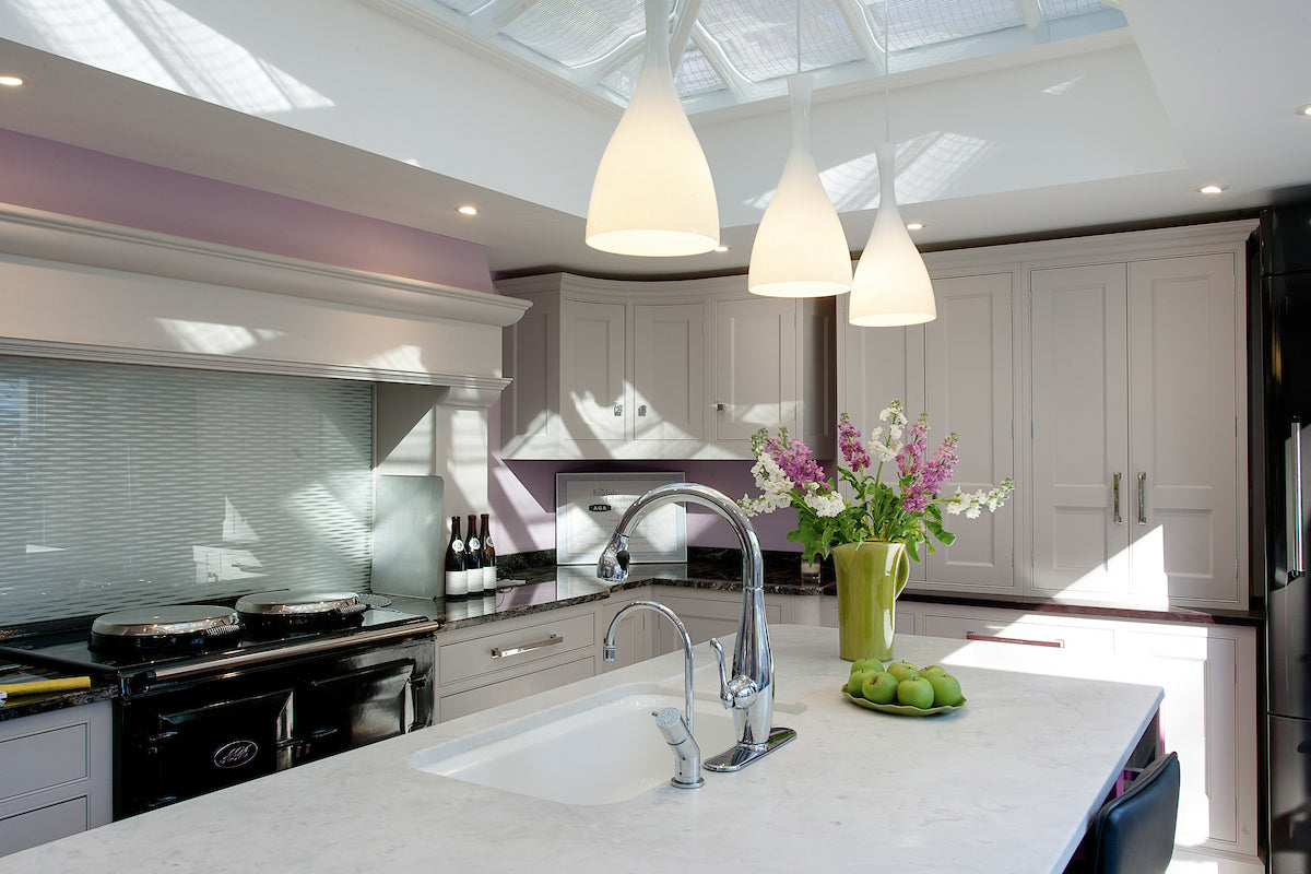 TONE WHITE GLASS PENDANT