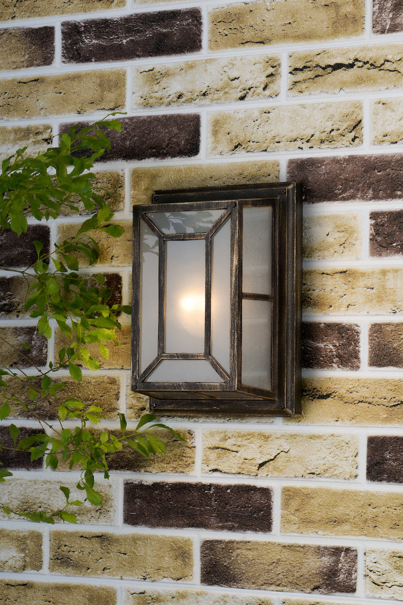 TRENT WALL BRACKET BLACK GOLD IP44