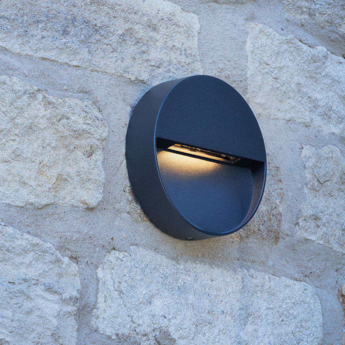 UGO 1LT W/LT ROUND EYELID ANTHRACITE IP65 LED