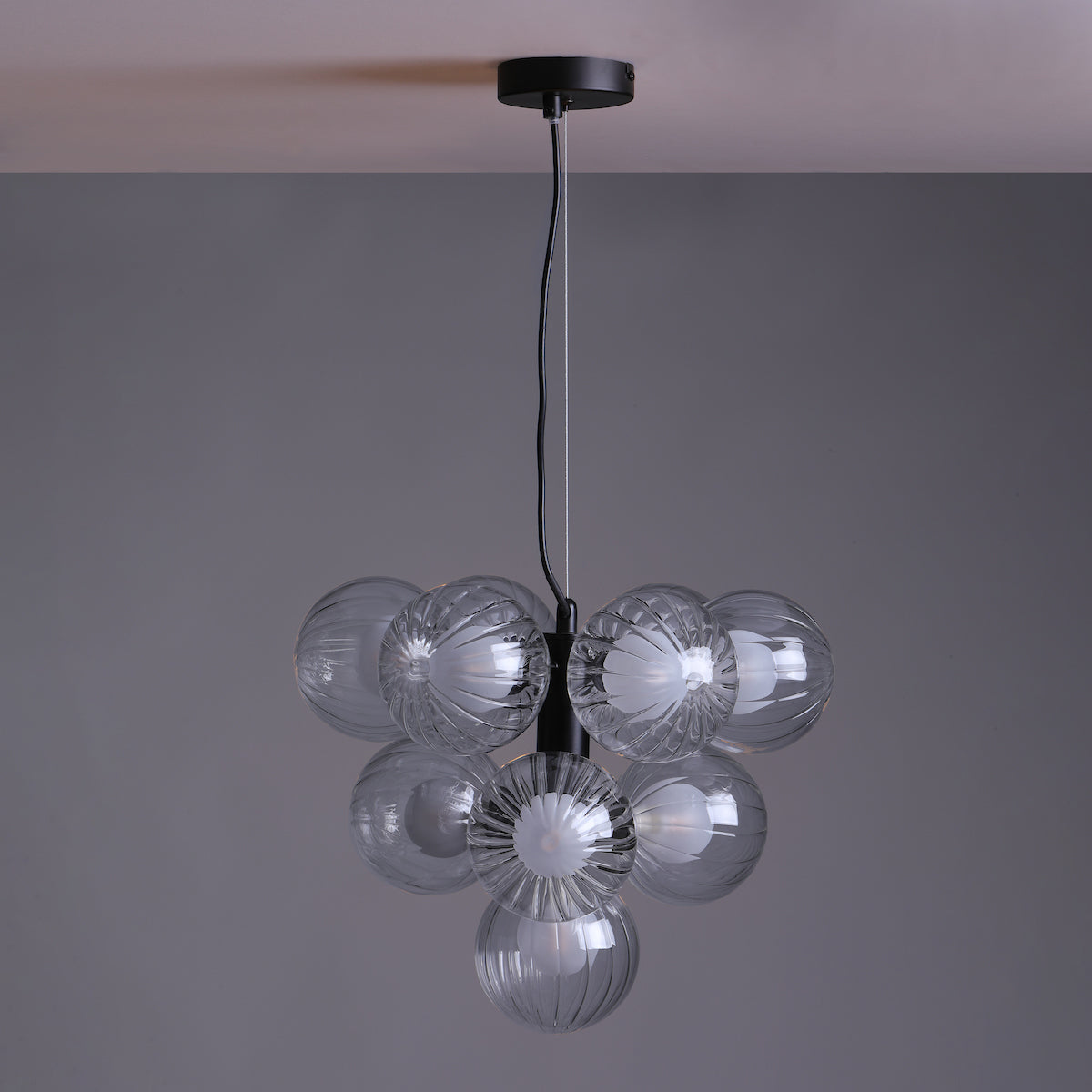 VINE 10LT TREE PENDANT BLACK CW DOUBLE ENVELOPE GL